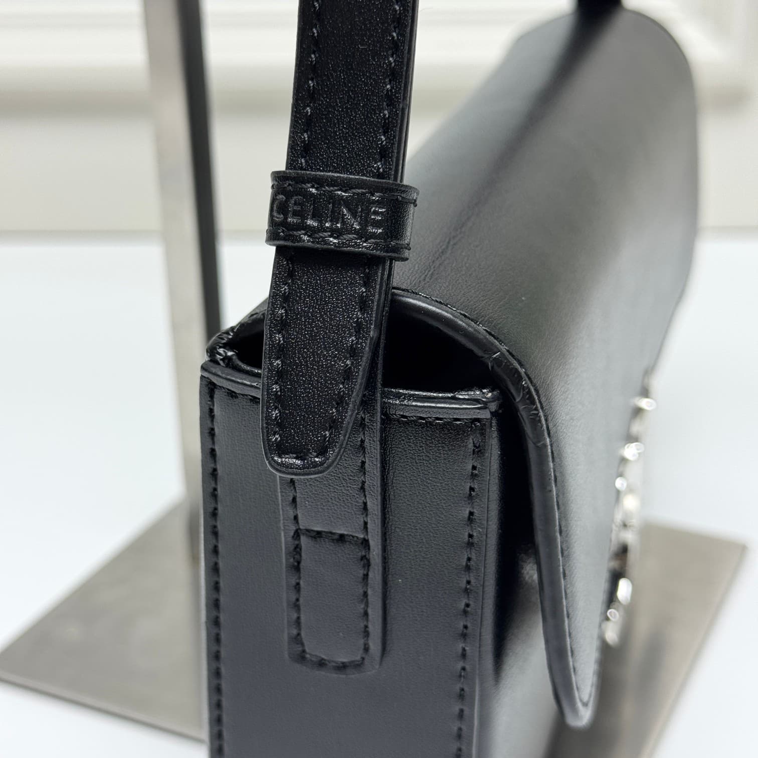 C434 Triomphe Triumph Arch underarm bag — image 4