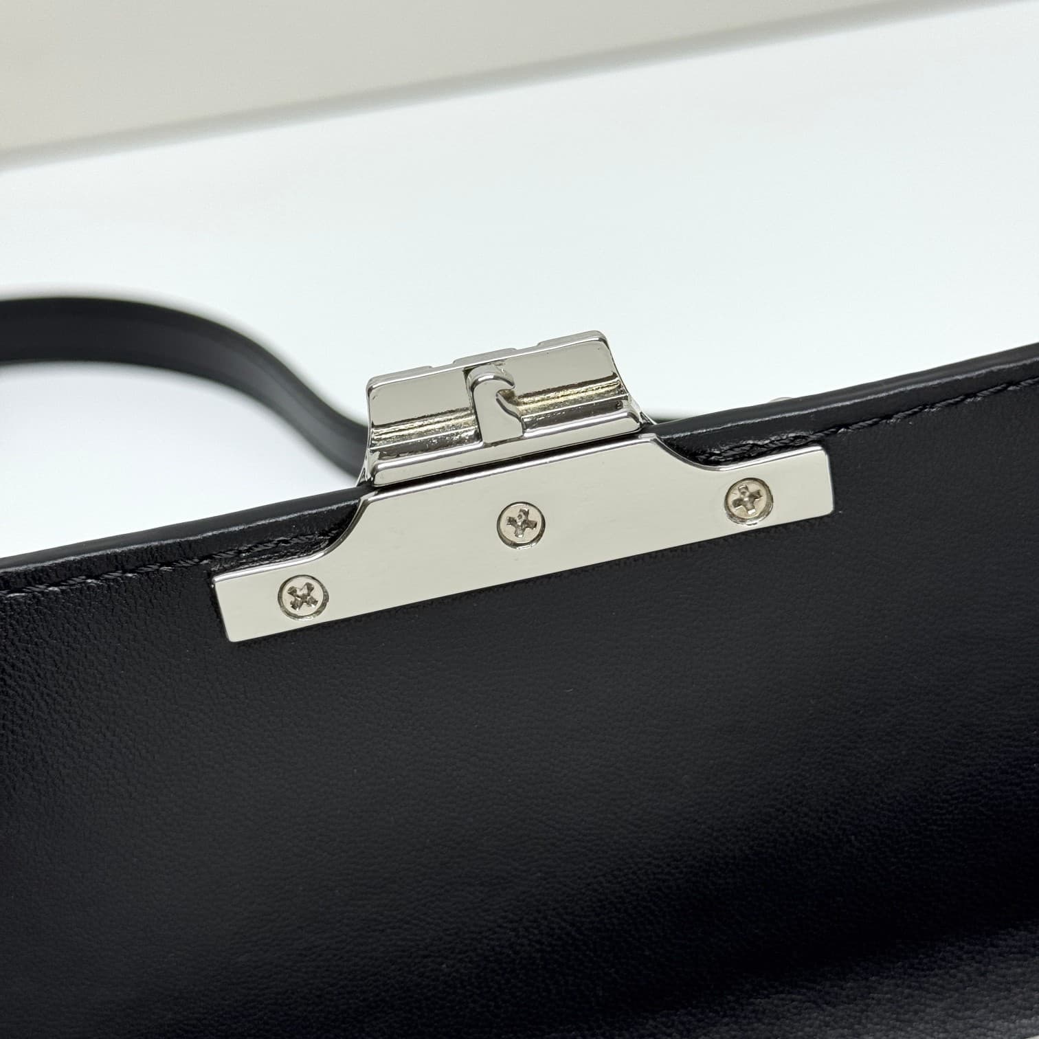 C434 Triomphe Triumph Arch underarm bag — image 7