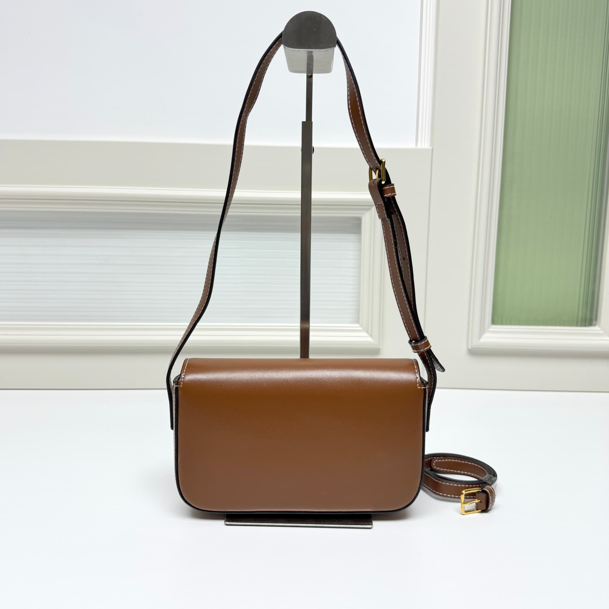 C431 Triomphe Archway underarm bag — image 5