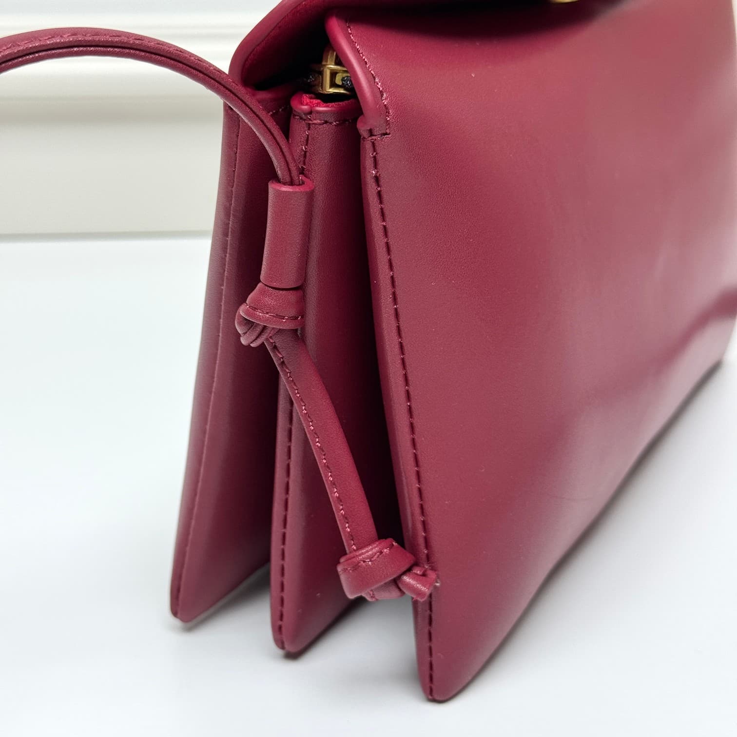 C428 New product launched 🅰️🅰️ CE new Trio Flap — image 3