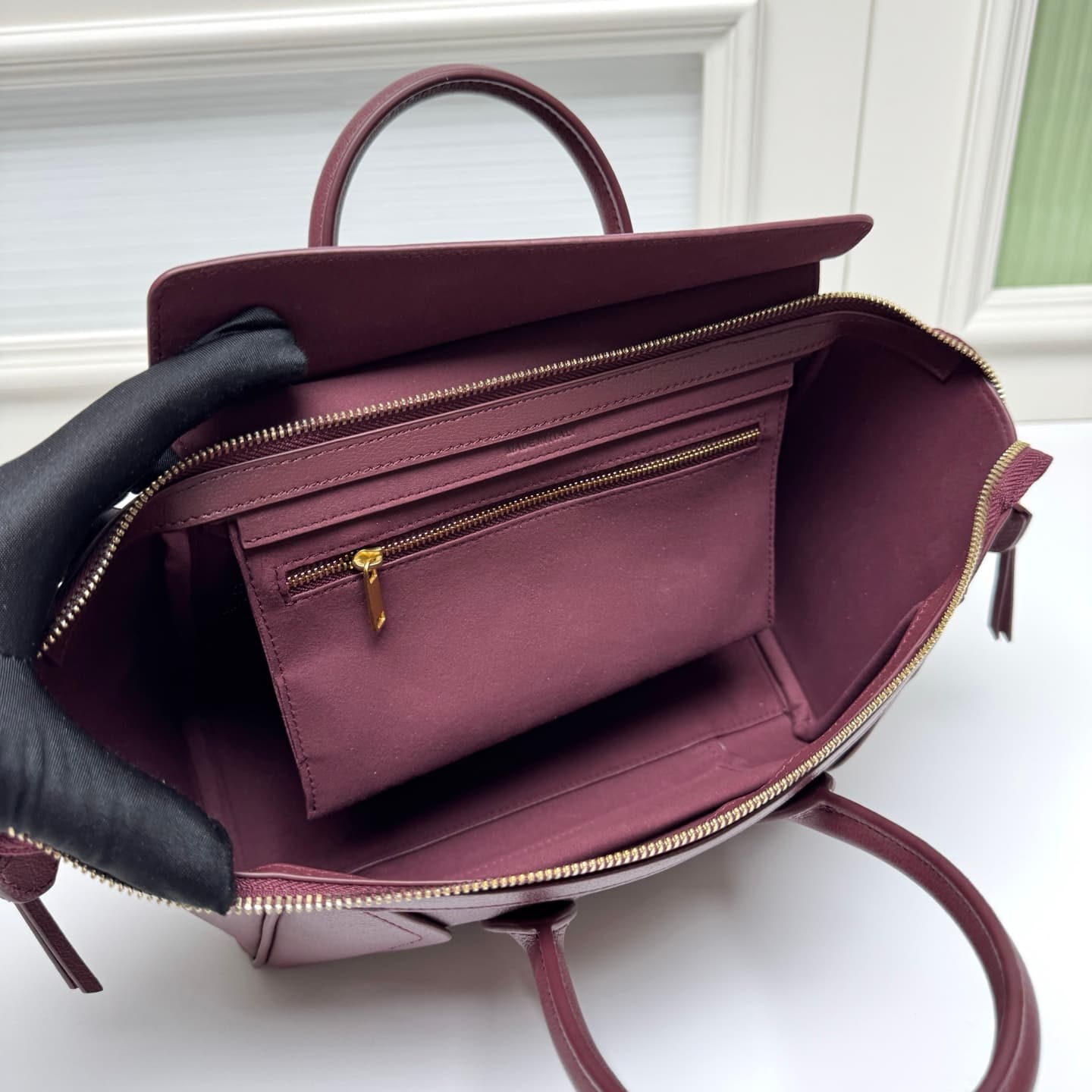 C418 💳250💳076 Wine Red💕💕 New product launched🅰️🅰️ 26 Spring collection – new Smiley Bag👛 — image 4