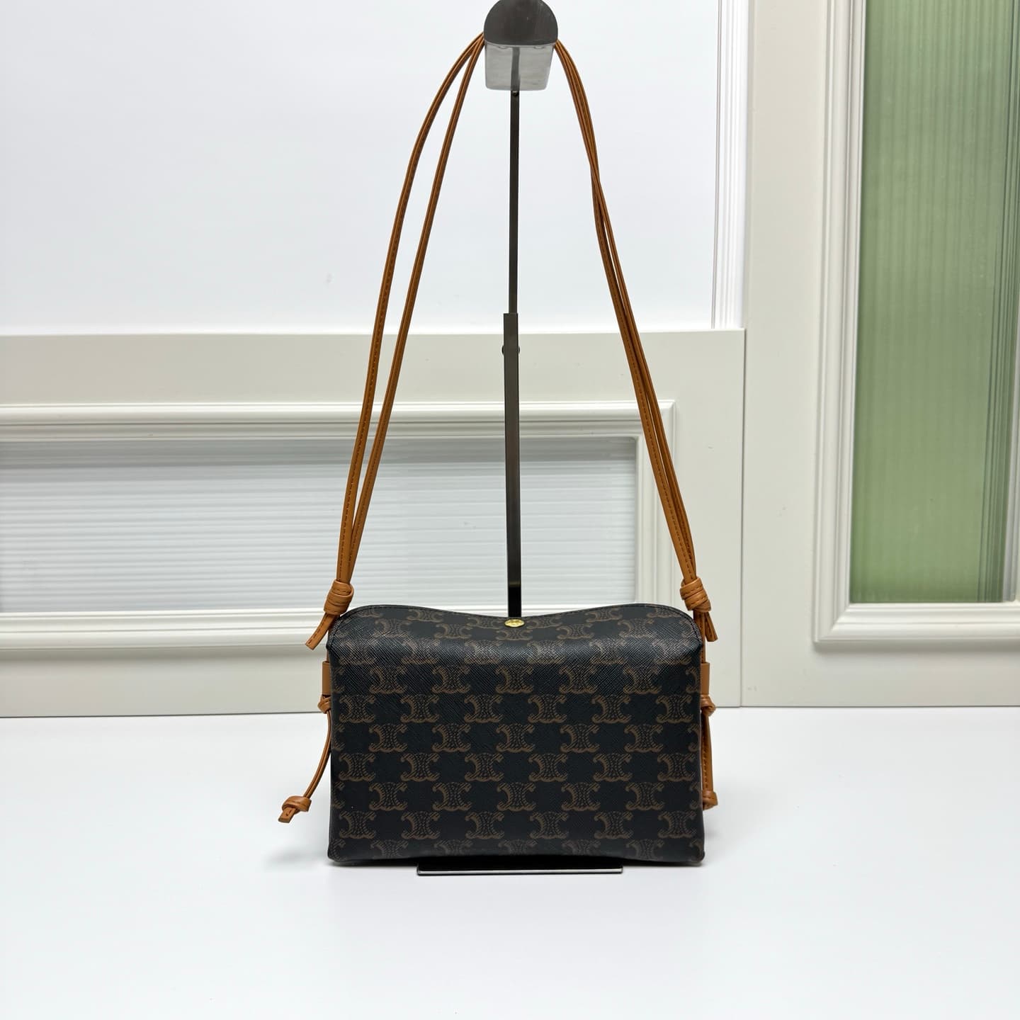 C426 New product launched 🅰️🅰️ CE new Trio Flap model — image 1