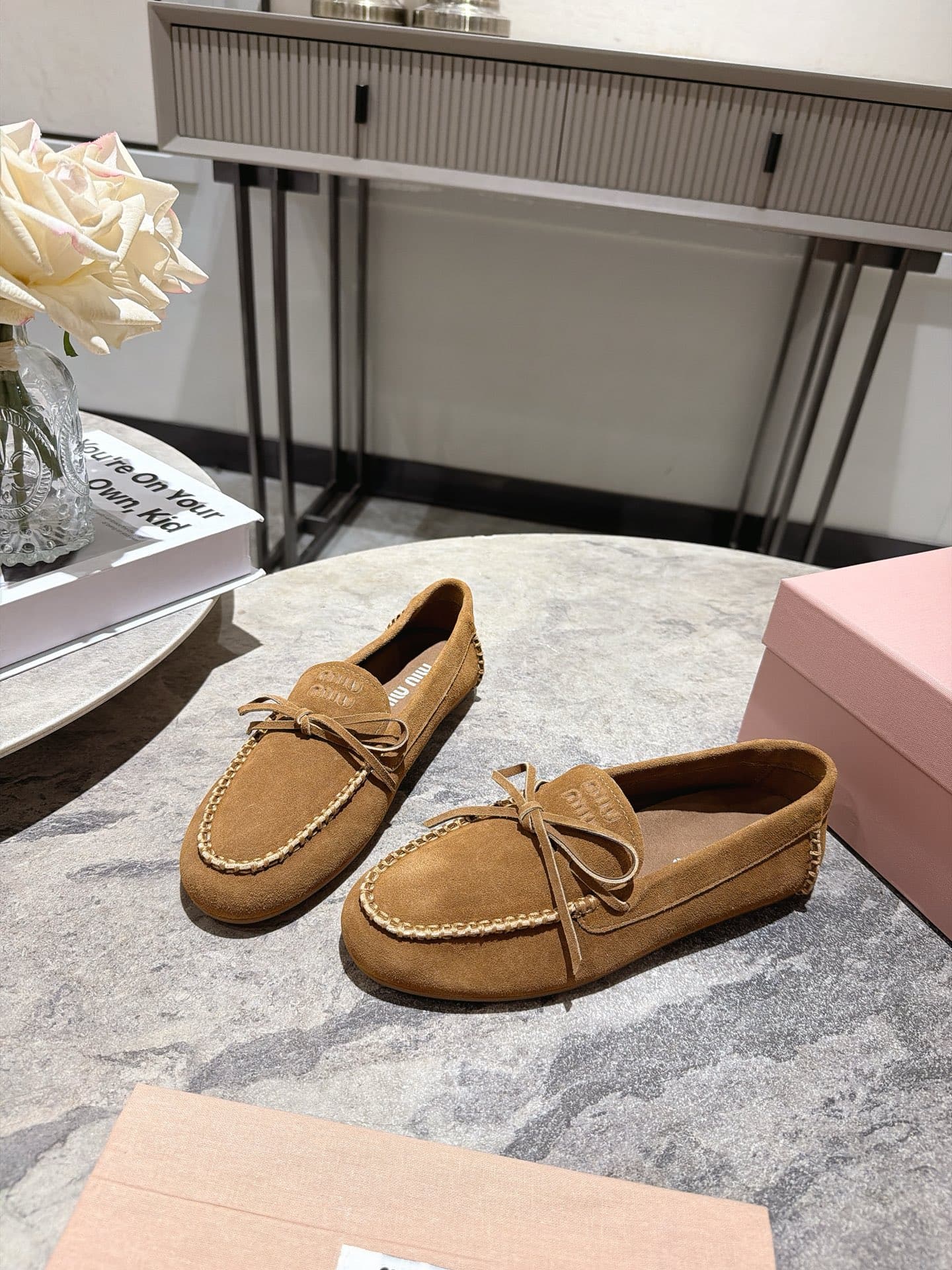 D10632 Miumiu 26 Vintage/Retro new spring collection with vintage bow Leif shoes 🎉🎉 — image 5