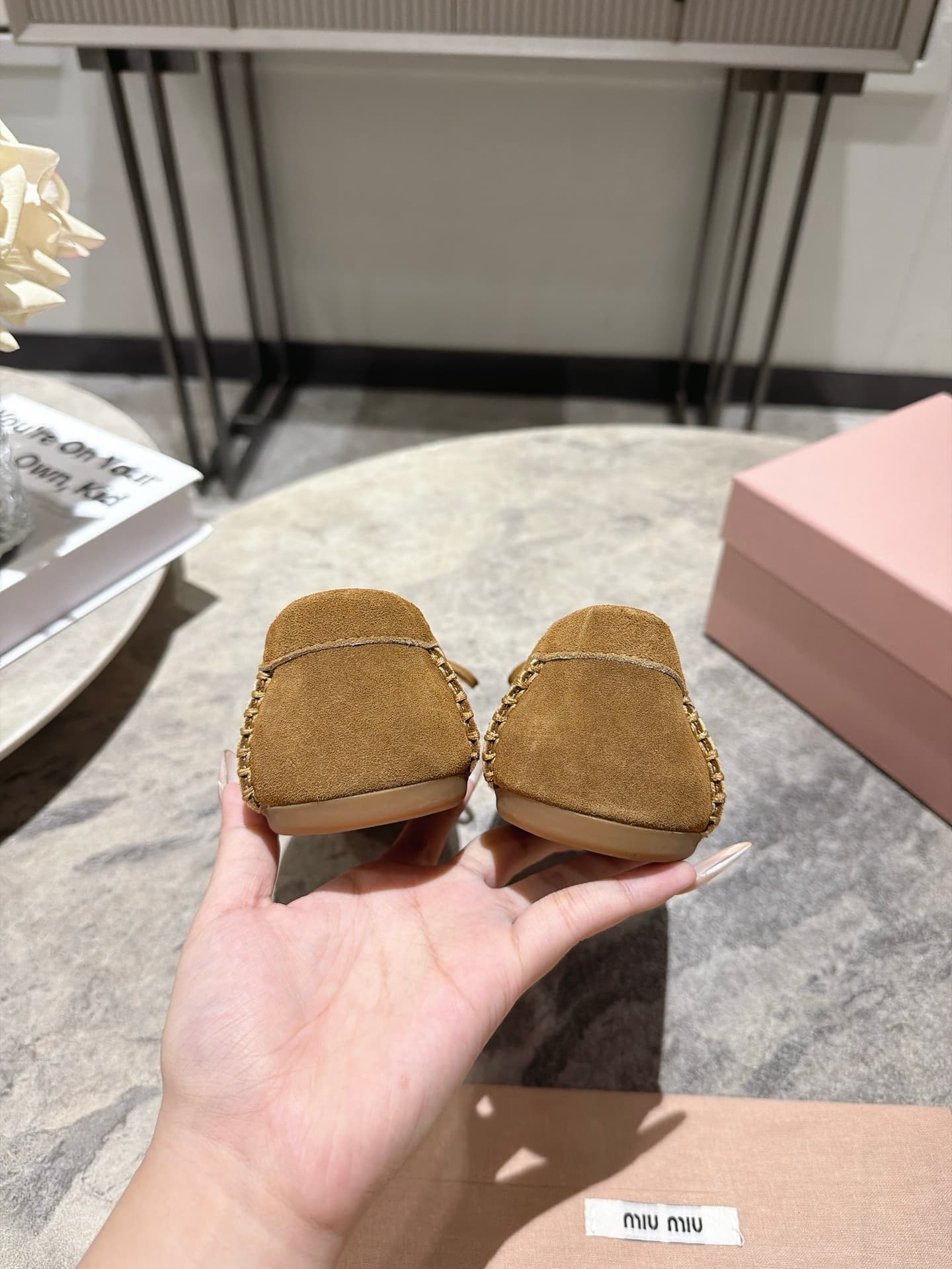 D10632 Miumiu 26 Vintage/Retro new spring collection with vintage bow Leif shoes 🎉🎉 — image 8