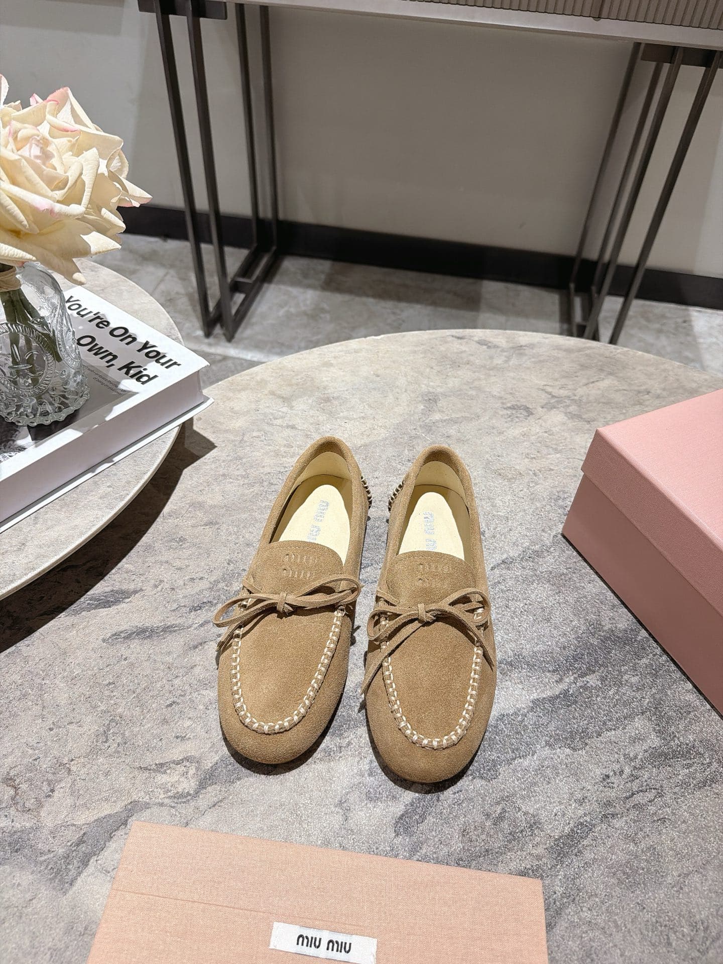 D10629 Miumiu 26 Vintage/Retro New Spring/Summer Bowlace Loafers 🎉🎉 — image 1
