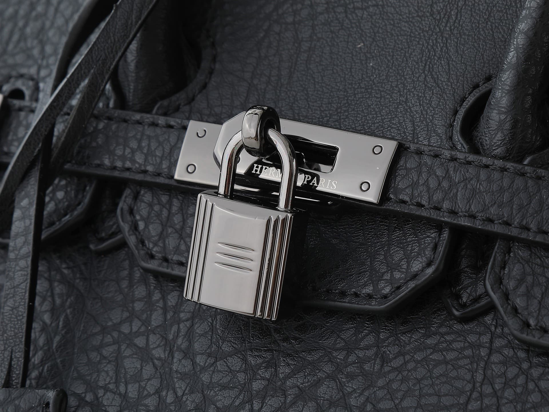 C4835 New version of 11925 – upgraded version, original design. Hermès platinum elephant pattern: black color. It’s a high-end women’s casual briefcase, similar to those available at specialty stores. It’s a crossbody bag with extremely fine and elegant c — image 5