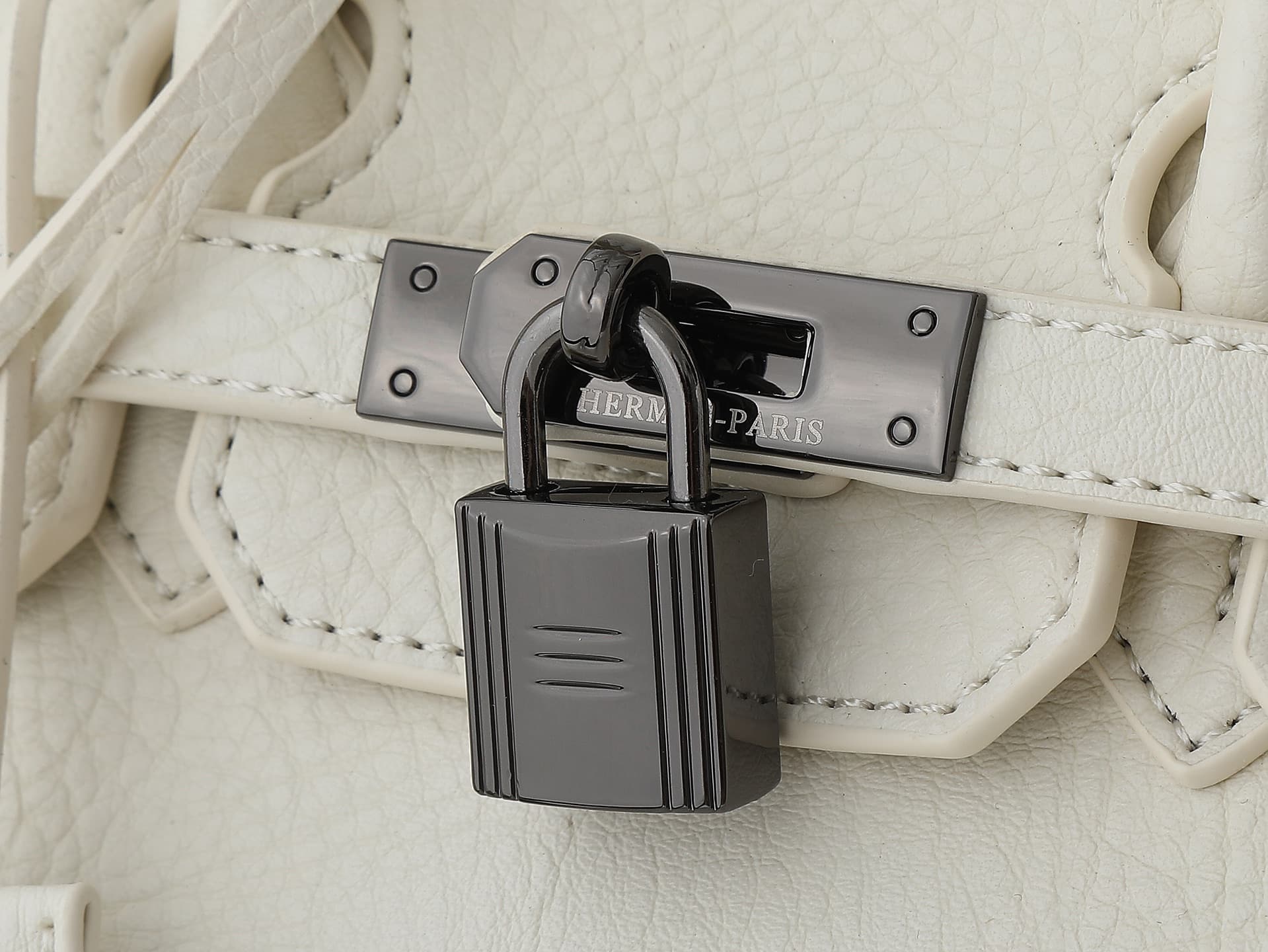 C4836 New version of 11925 – upgraded version of the original model. Hermès platinum elephant pattern: beige color. It’s a high-end women’s casual briefcase, similar to those available at official stores. It’s a crossbody bag with extremely fine and elega — image 6