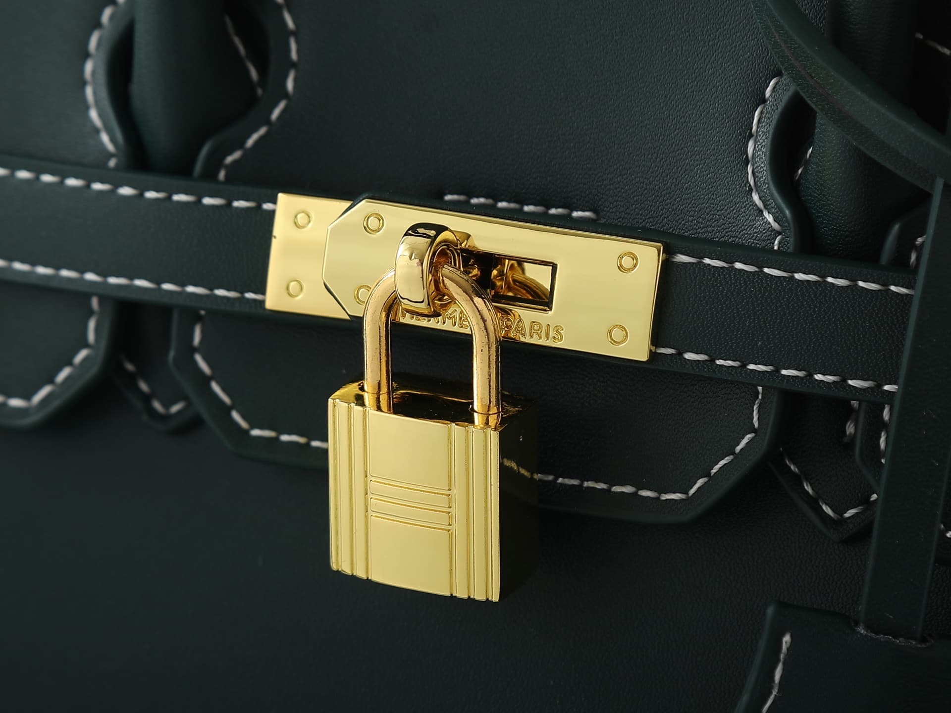 C4644 Medium 300, Small 290, New 11925, Upgraded version of the original model. Hermès platinum flat pattern: white lines; a high-end women’s casual briefcase similar to those available at specialty stores. A crossbody bag with extremely delicate and eleg — image 5