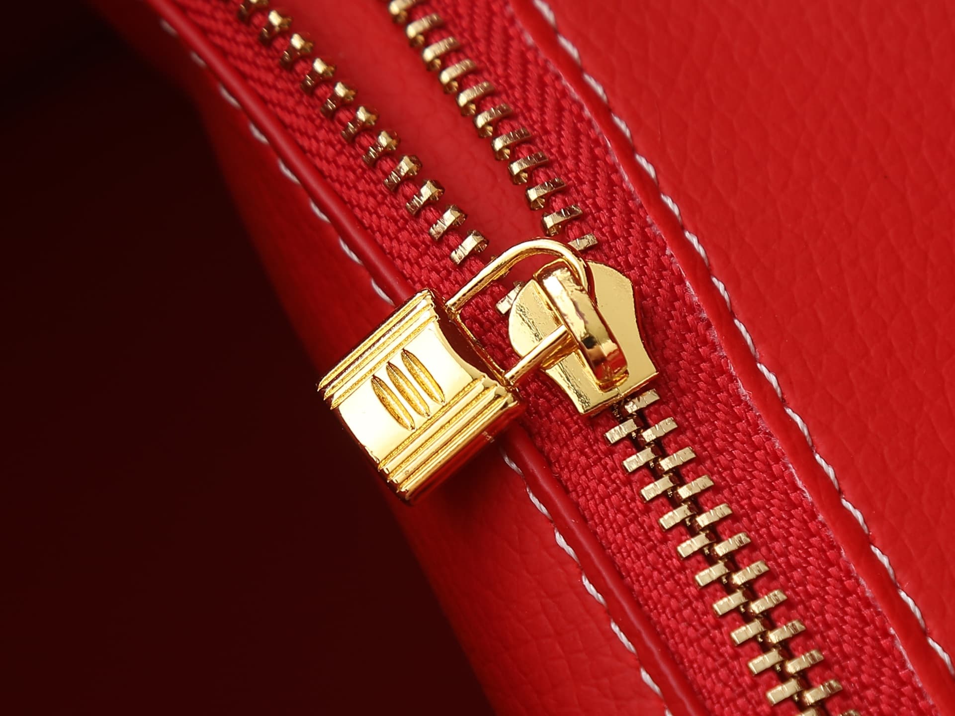 C4933 Medium 300, Small 290, New model 11925, Upgraded version of the original. Hermès platinum flat pattern: white lines; a high-end women’s casual briefcase similar to those available at specialty stores. A crossbody bag with extremely delicate and eleg — image 5