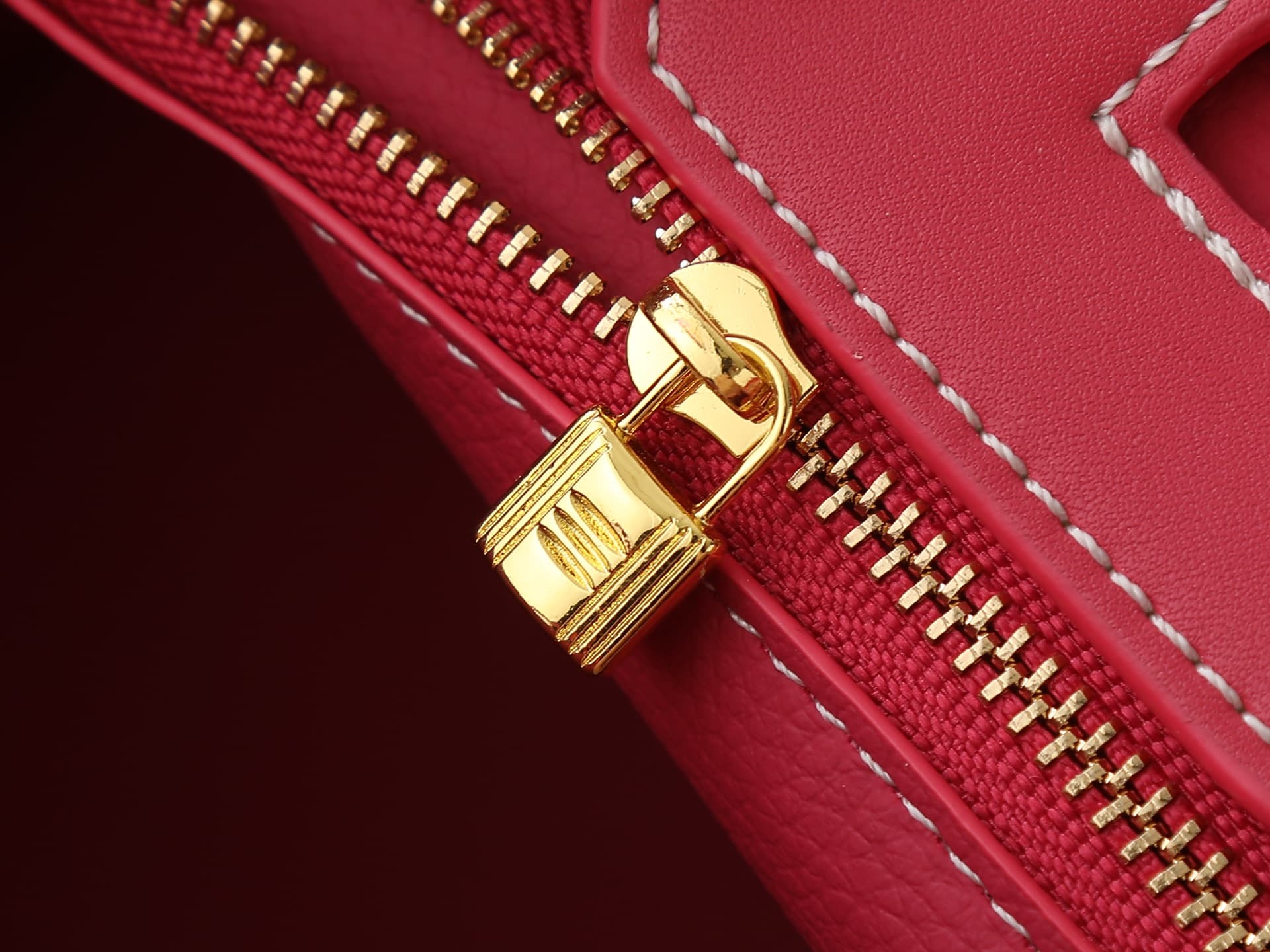 C4932 Medium 300, Small 290, New 11925, Upgraded version of the original model. Hermès platinum flat pattern: white lines; a high-end women’s casual briefcase similar to those available at specialty stores. A crossbody bag with extremely delicate and eleg — image 5
