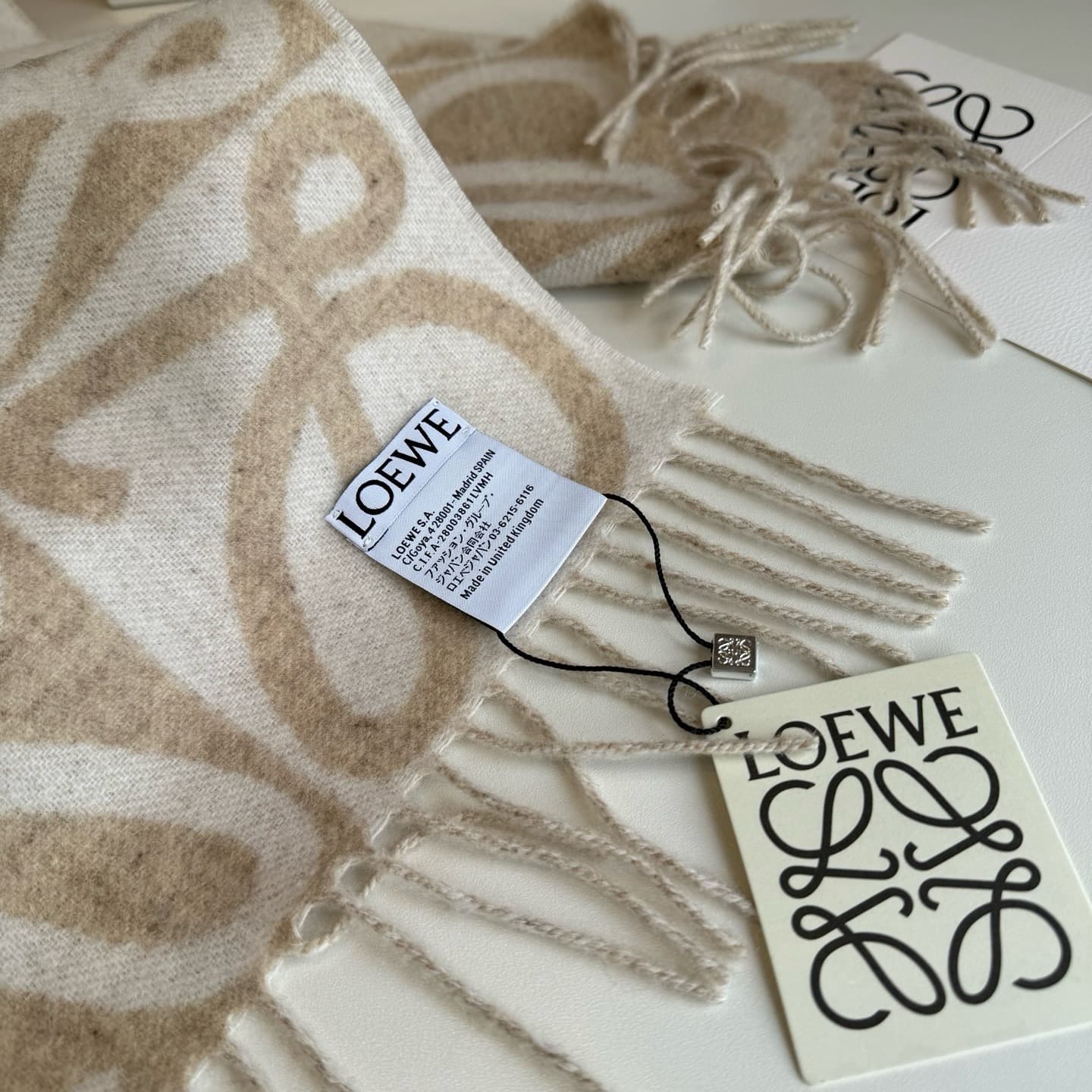 C30729 New model ✨💕 Synchronized LOEWE Roiwei｜Double-side mixed textures of cashmere and wool 🤎💗 — image 8