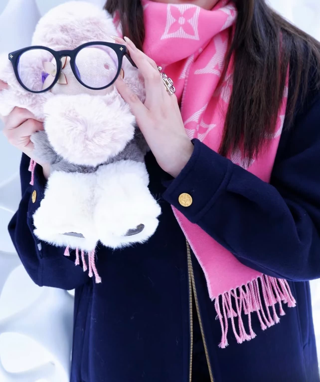 C30721 L brand. The [high-quality version] features the “L” logo on its new products! 【The new 5 color dual-sided wool scarf from Simply L】 Available in colors 180, 30cm, and 100; made of wool. The scarf from Simply L highlights the classic Monogram patte — image 2