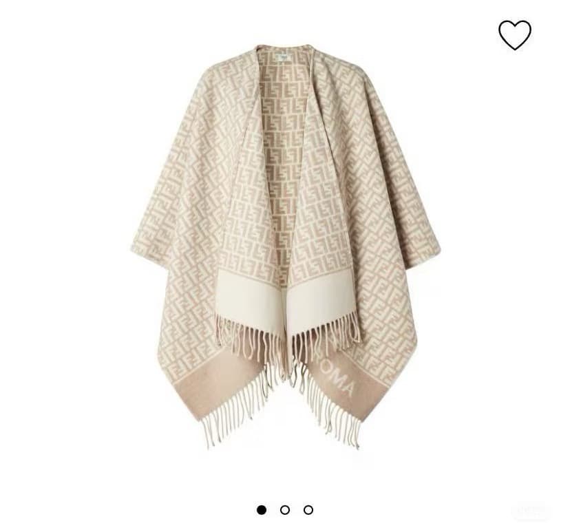 C30714 𝐅𝐞𝐧𝐝𝐢 • 𝟐𝟒𝐍𝐞𝐰《FF Roman Cloak》Soft Oatmeal Color — image 2