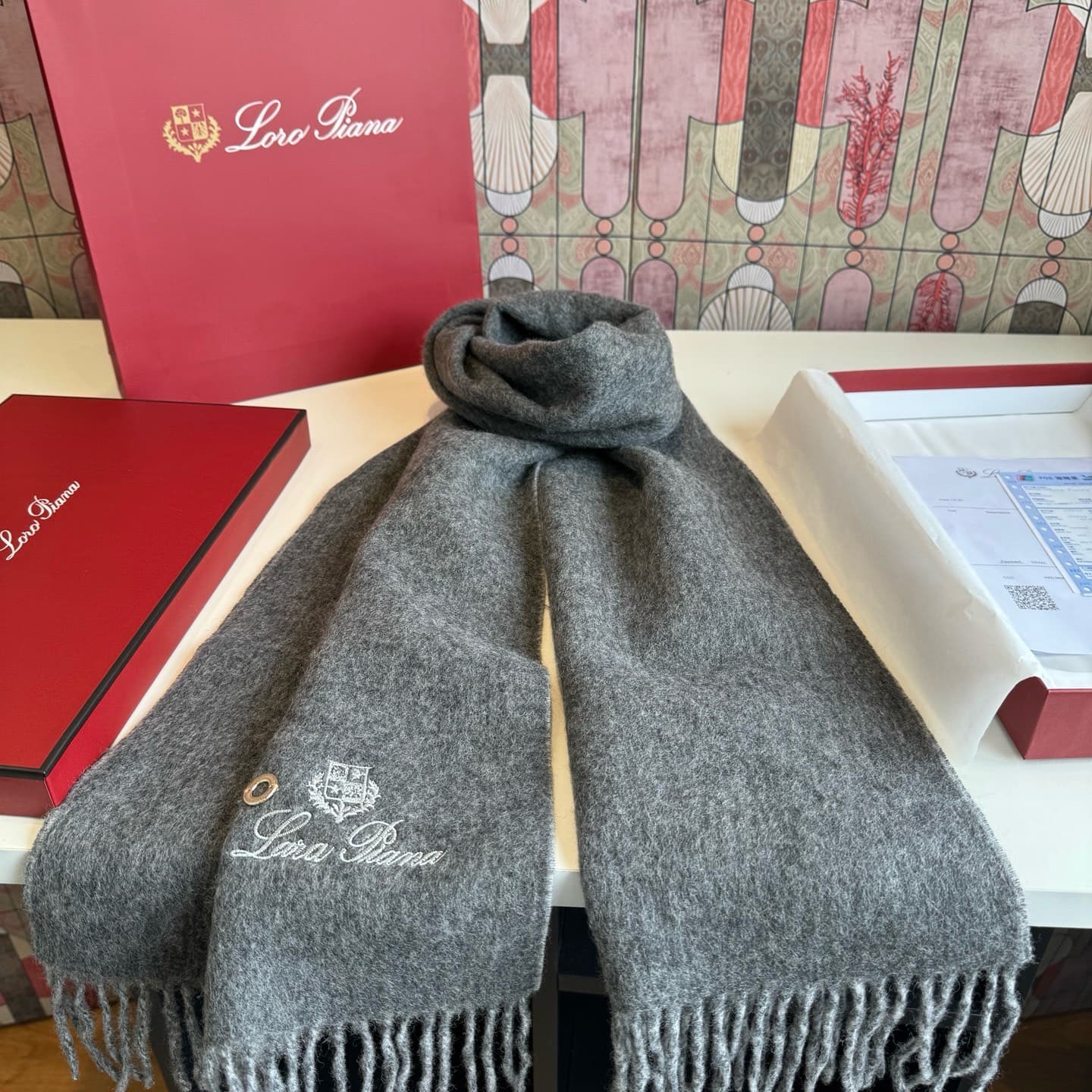 C30709 Loro Piana · Nooyoupania❗️ Available for purchase on the official website. These are leftover items from trading companies. They are top-quality cashmere scarves and shawls. Highly recommended❗ The scarves feature two contrasting colors; one scarf  — image 8
