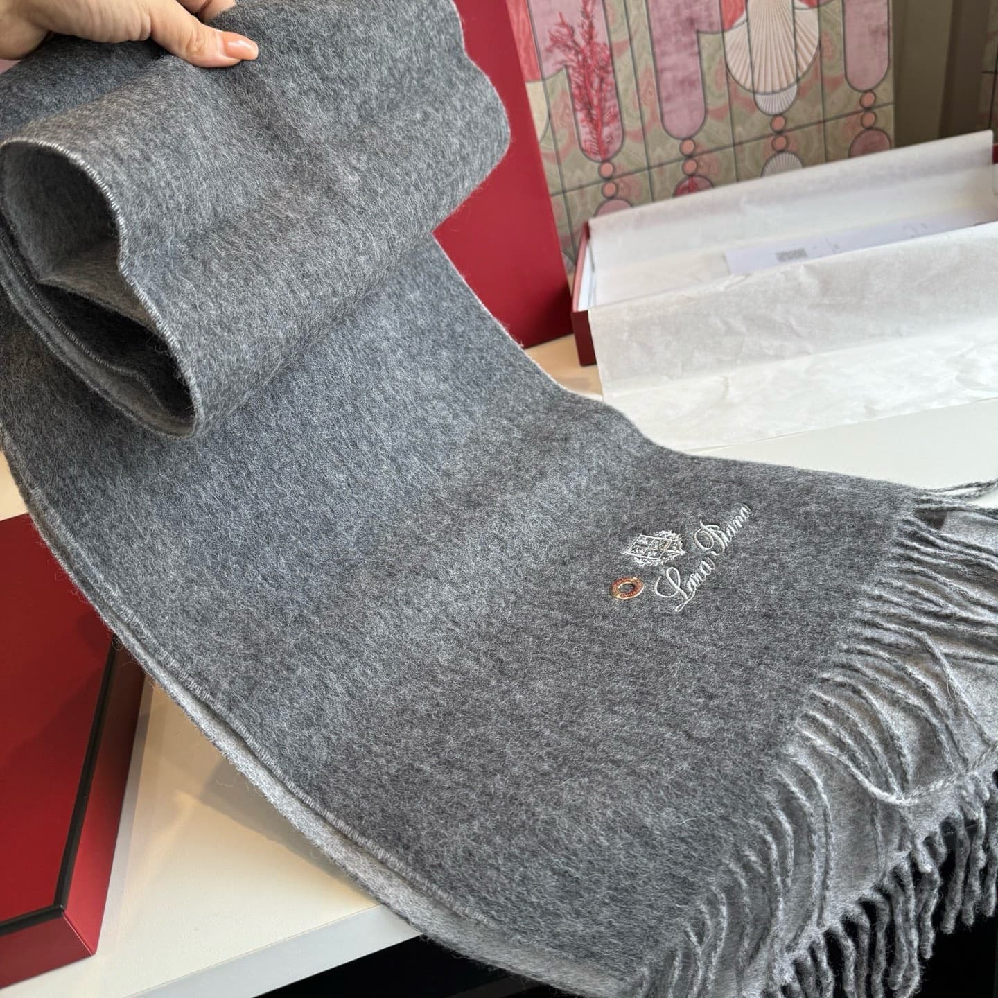 C30709 Loro Piana · Nooyoupania❗️ Available for purchase on the official website. These are leftover items from trading companies. They are top-quality cashmere scarves and shawls. Highly recommended❗ The scarves feature two contrasting colors; one scarf  — image 6