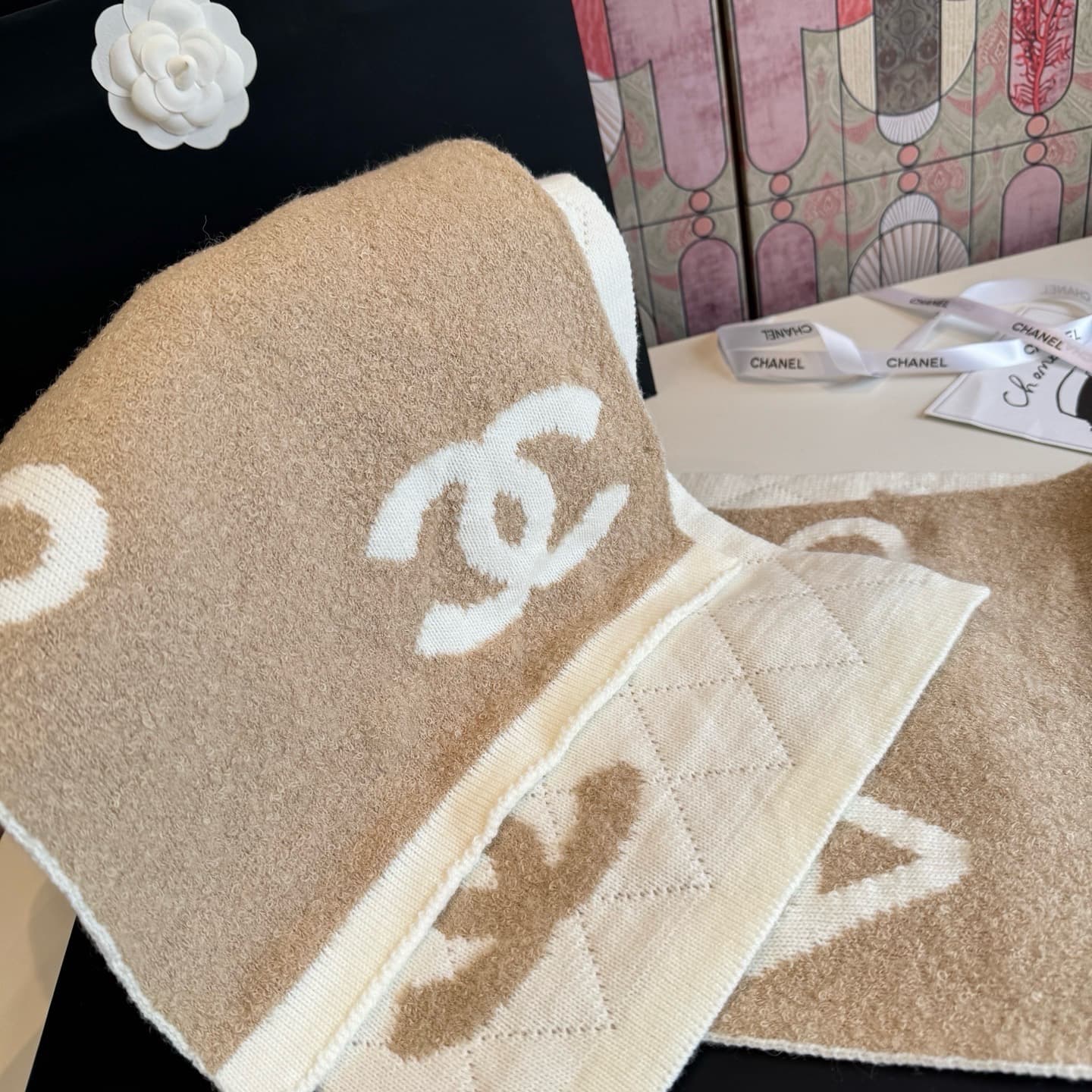 C30700 Chanel’s new model 【Little Chanel】💖💖 It’s absolutely beautiful! A top-quality product from the brand’s elite line‼️ The new model is available for purchase. Imported cashmere knit scarves and shawls with decorative patterns❗ They are extremely eleg — image 6