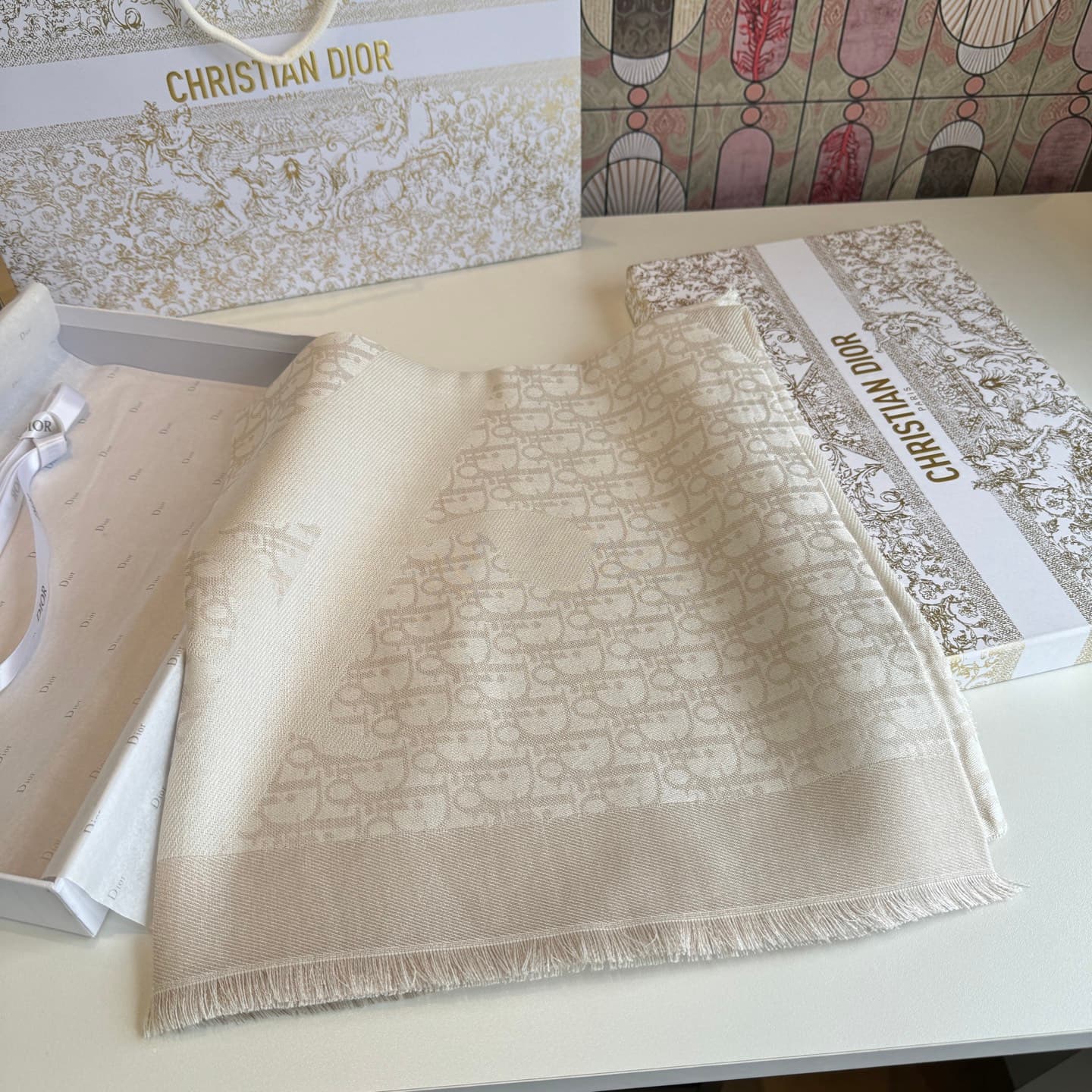 C30695 💰High version 😈Dior shawl❤️Classic bandana letters 👍With its luxurious texture made of silk and wool blend, it complements well with clothing and accessories in the same collection/series. — image 5