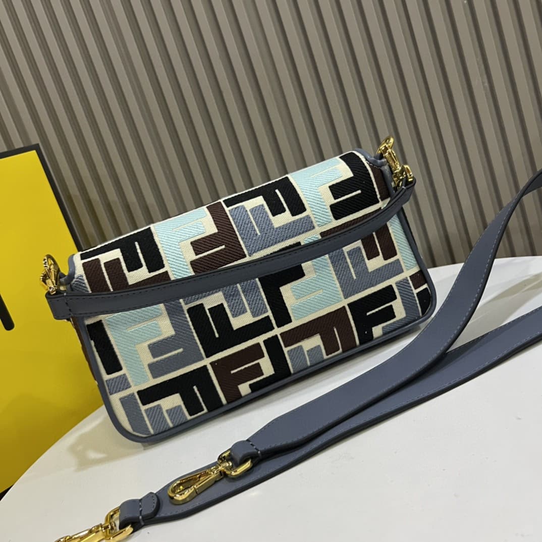 C2917 The Fendi Baguette handbag made of top-quality leather is in stock – it has a very summery style; the colors are like a rainbow🌈F embroidery. This Fendi Baguette bag is definitely a trendy item this summer! It looks great when worn; it’s also highly — image 2