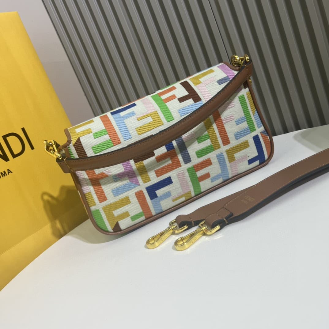 C2916 The Fendi Baguette handbag made of top-quality leather, in its original style: it has a very summery vibe; colorful rainbow🌈F embroidery. This Fendi Baguette bag is definitely a trendy item for this summer! It looks great when worn; it’s also very p — image 3