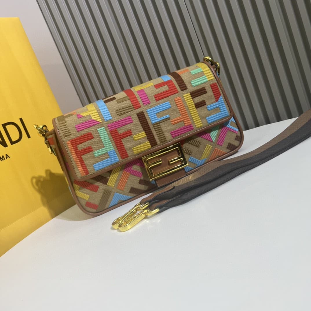 C2914 The Fendi Baguette handbag made of top-quality leather is available in stock – it has a very summery style; the embroidery colors are vibrant like a rainbow🌈. This Fendi Baguette bag is definitely a must-have fashion item this summer! It looks great — image 2