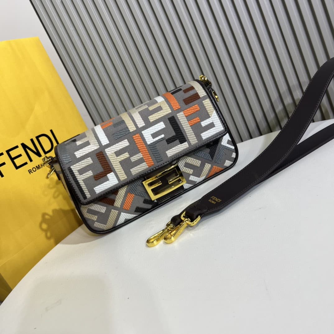 C2913 The Fendi Baguette handbag made of top-quality leather, in its original style – it has a very summery look; colorful rainbow🌈F embroidery. This Fendi Baguette bag is definitely a trendy item for this summer! It looks great when worn; it’s also very  — image 3