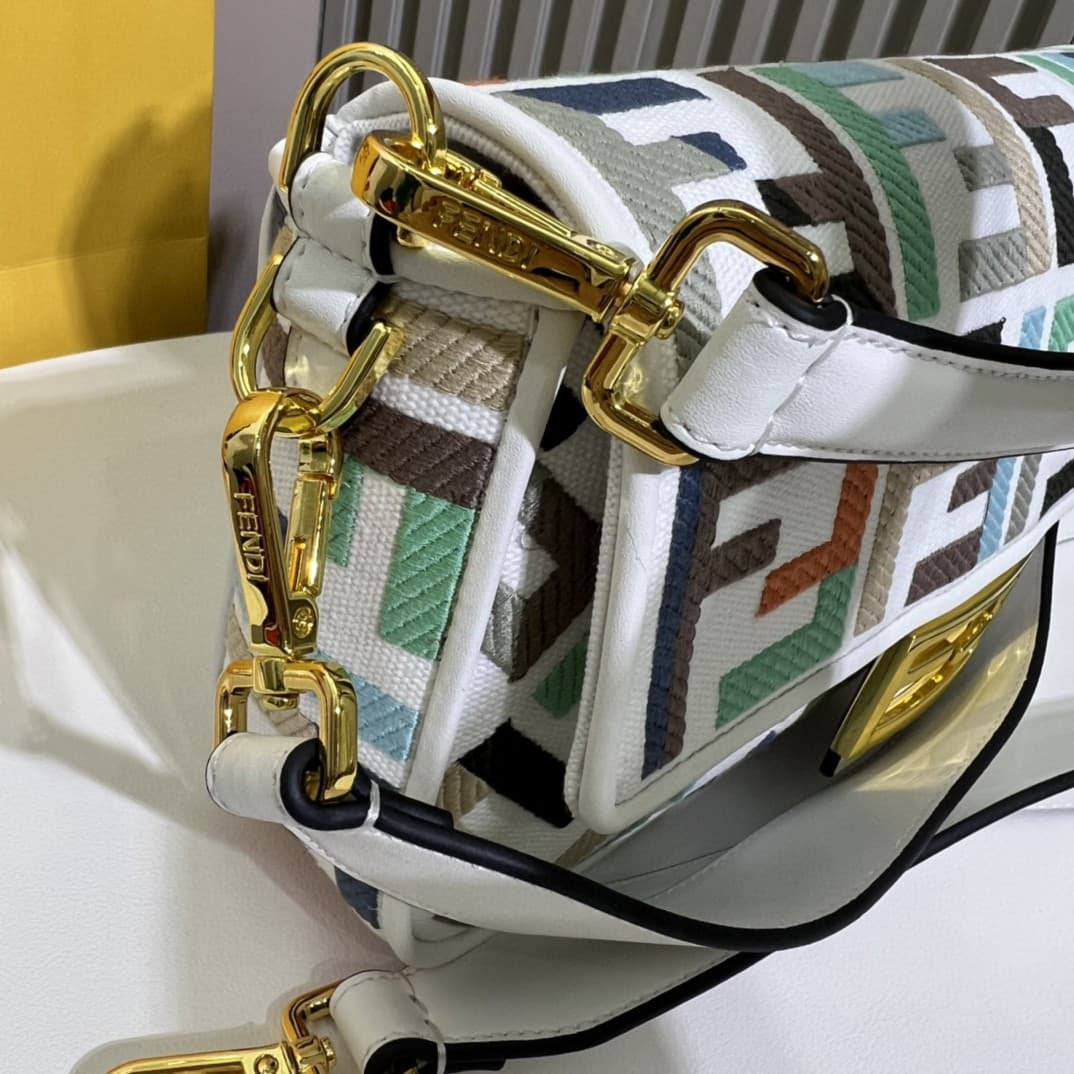 C2912 The Fendi Baguette handbag made of top-quality leather is available in stock – it truly embodies the summer vibe; with colorful rainbow🌈F embroidery. This Fendi Baguette bag is definitely a trendy item for this summer! It looks great when worn; it’s — image 6
