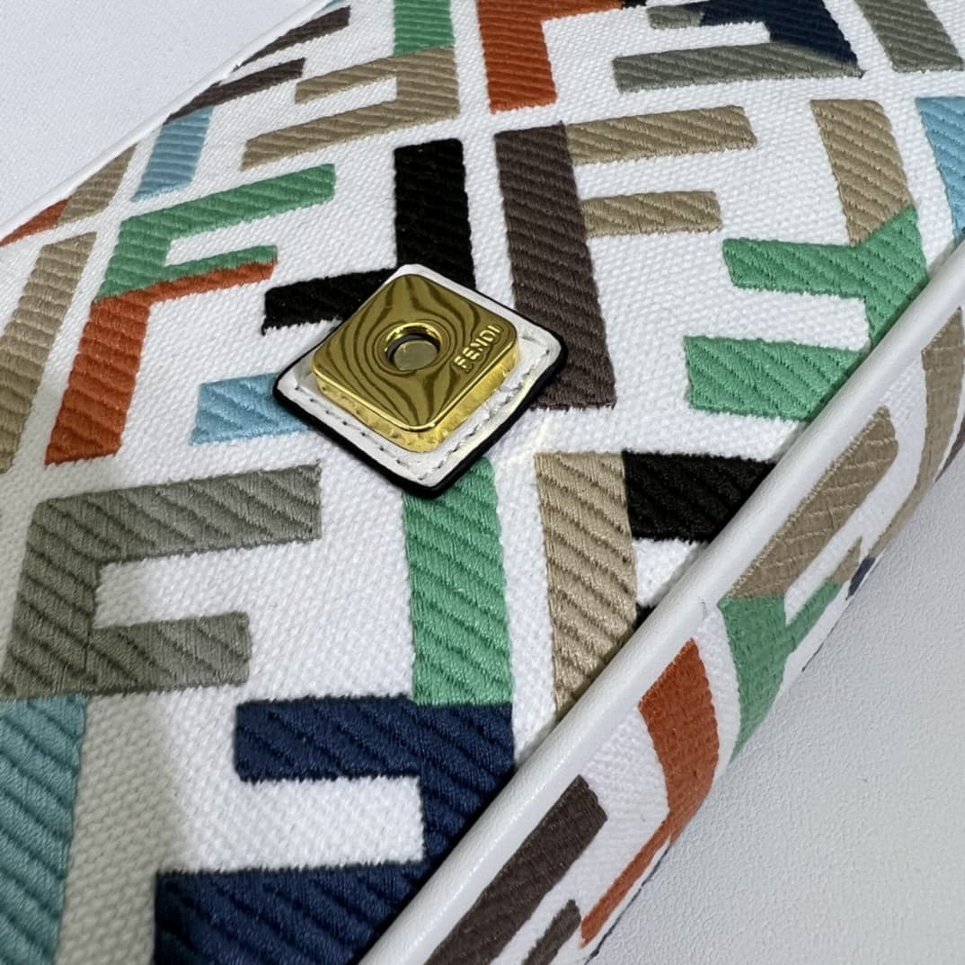 C2912 The Fendi Baguette handbag made of top-quality leather is available in stock – it truly embodies the summer vibe; with colorful rainbow🌈F embroidery. This Fendi Baguette bag is definitely a trendy item for this summer! It looks great when worn; it’s — image 8
