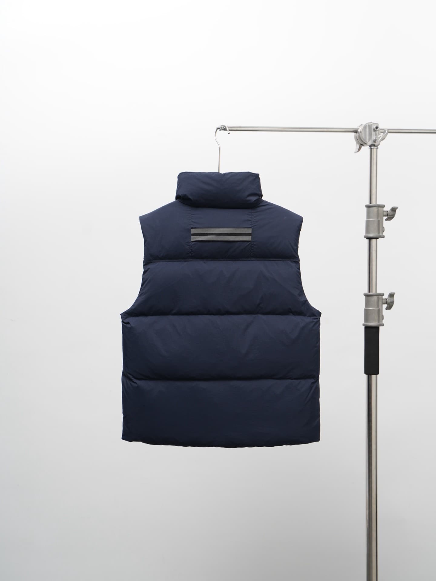 C11066 Canada Goose, Lawrence Down Vest (High Version) — image 2