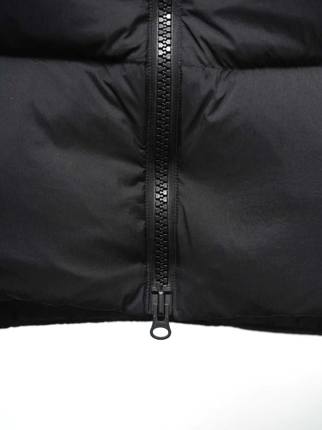 C11067 Canada Goose, Lawrence Down Vest (High Version) — image 4