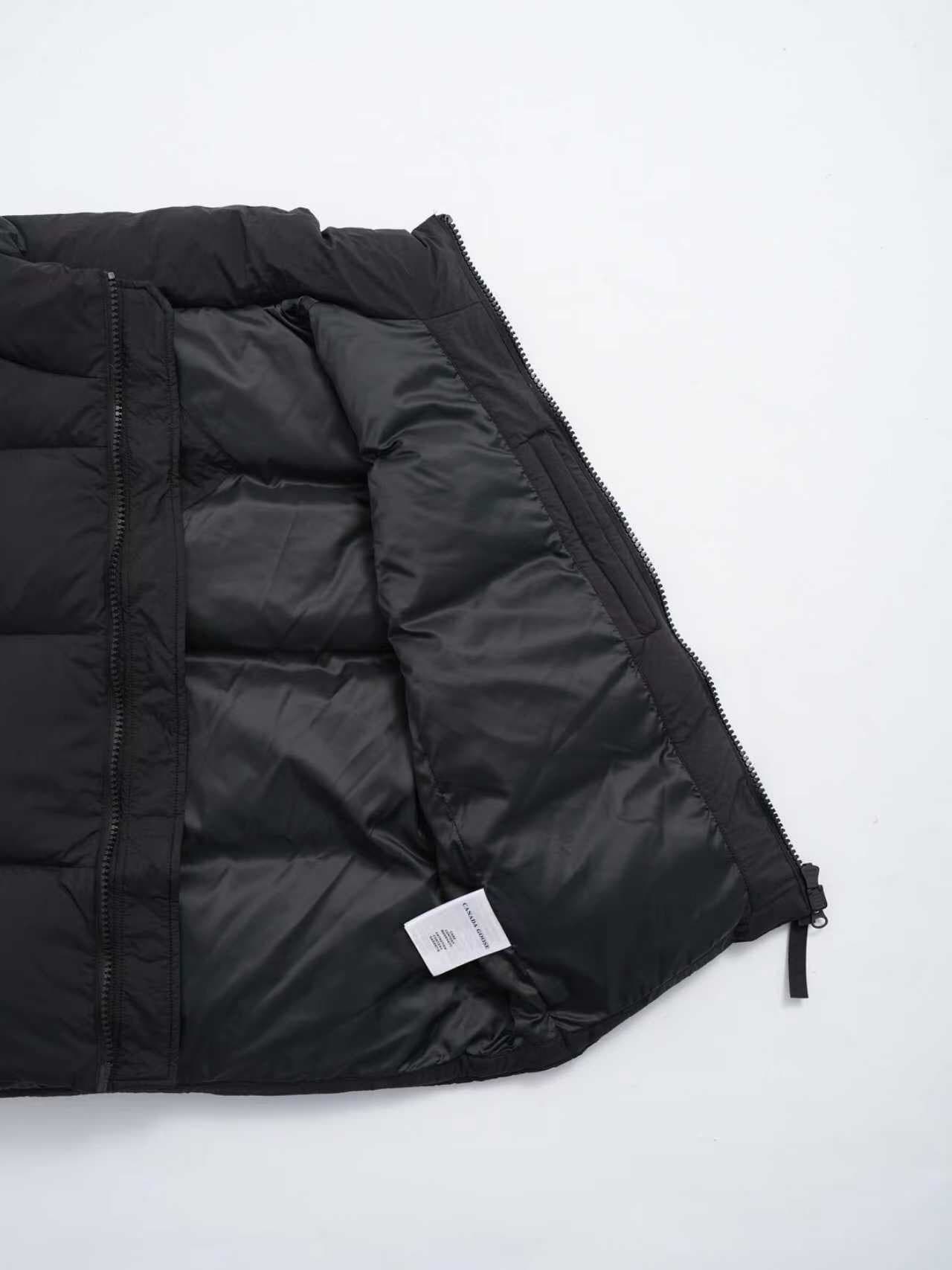 C11067 Canada Goose, Lawrence Down Vest (High Version) — image 8
