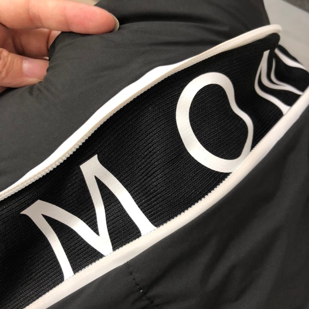 C11084 Moner 25 – New models for autumn and winter! Fashionable down fabric! The 100 model features a polyester material that offers excellent waterproofing and breathability. The fabric feels soft, smooth, and shiny. The filling material contains white d — image 4