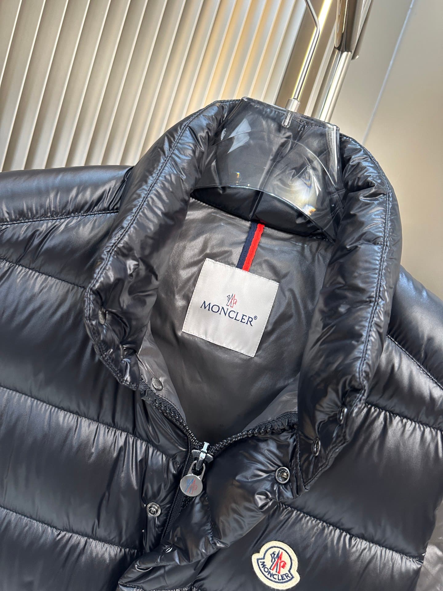 C11056 2025 New autumn/winter down vest 🆕 Original custom metal parts imported from abroad. Welcome to compare. Absolutely high quality. Made with top-tier 95 white duck down, extremely soft, with plenty of fluffy feathers. Superly elaborate design and ex — image 5
