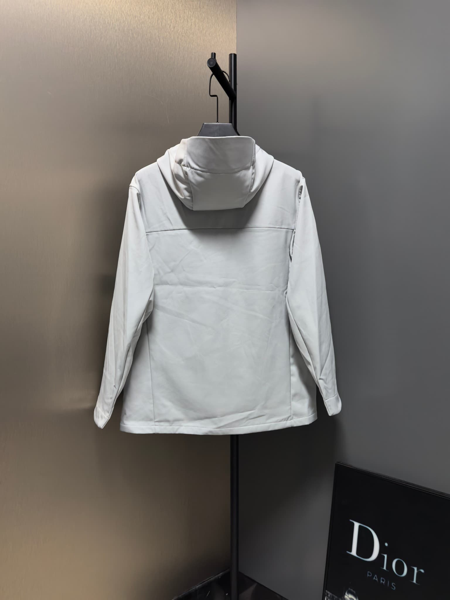 C12523 2026 latest model 【Top version】 New autumn/winter men’s jacket! A wind and rain-resistant hooded coat that is essential in any winter wardrobe! The logo printed on the chest gives a more striking appearance; the classic, stylish cut makes it a must — image 7