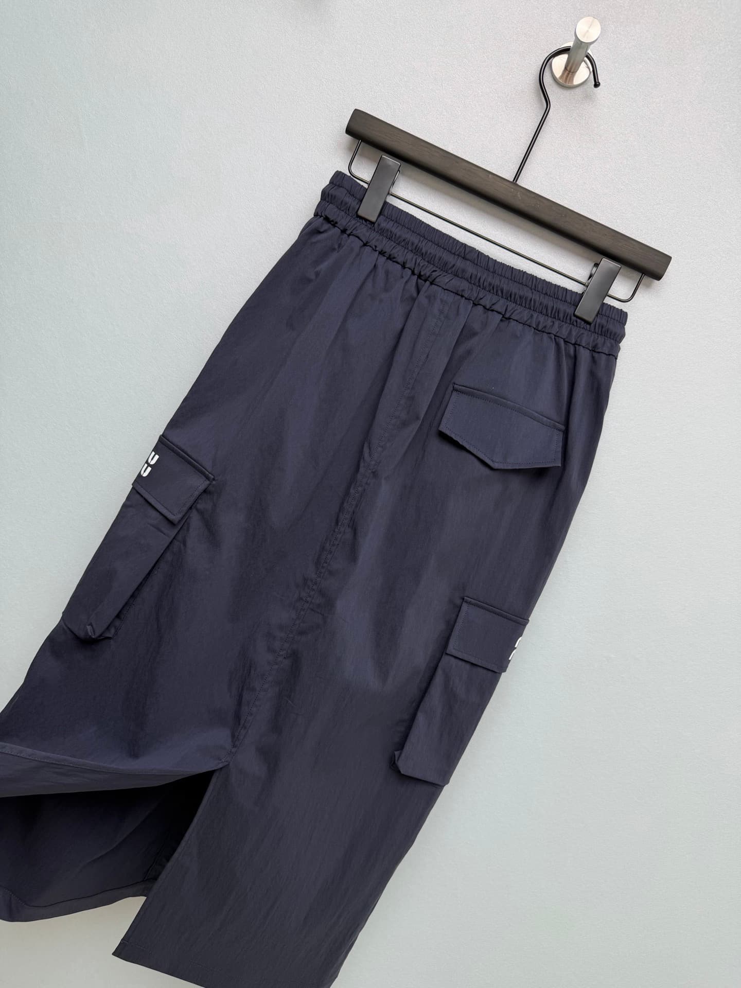 C18458 🔥🔥MIUMI*26 new vintage/retro workwear miniskirt! The MIU-style workwear miniskirt perfectly balances “coolness” and “girliness”. Made of quick-drying nylon fabric, it is extremely breathable in summer, wrinkle-resistant and easy to care for—no need — image 8