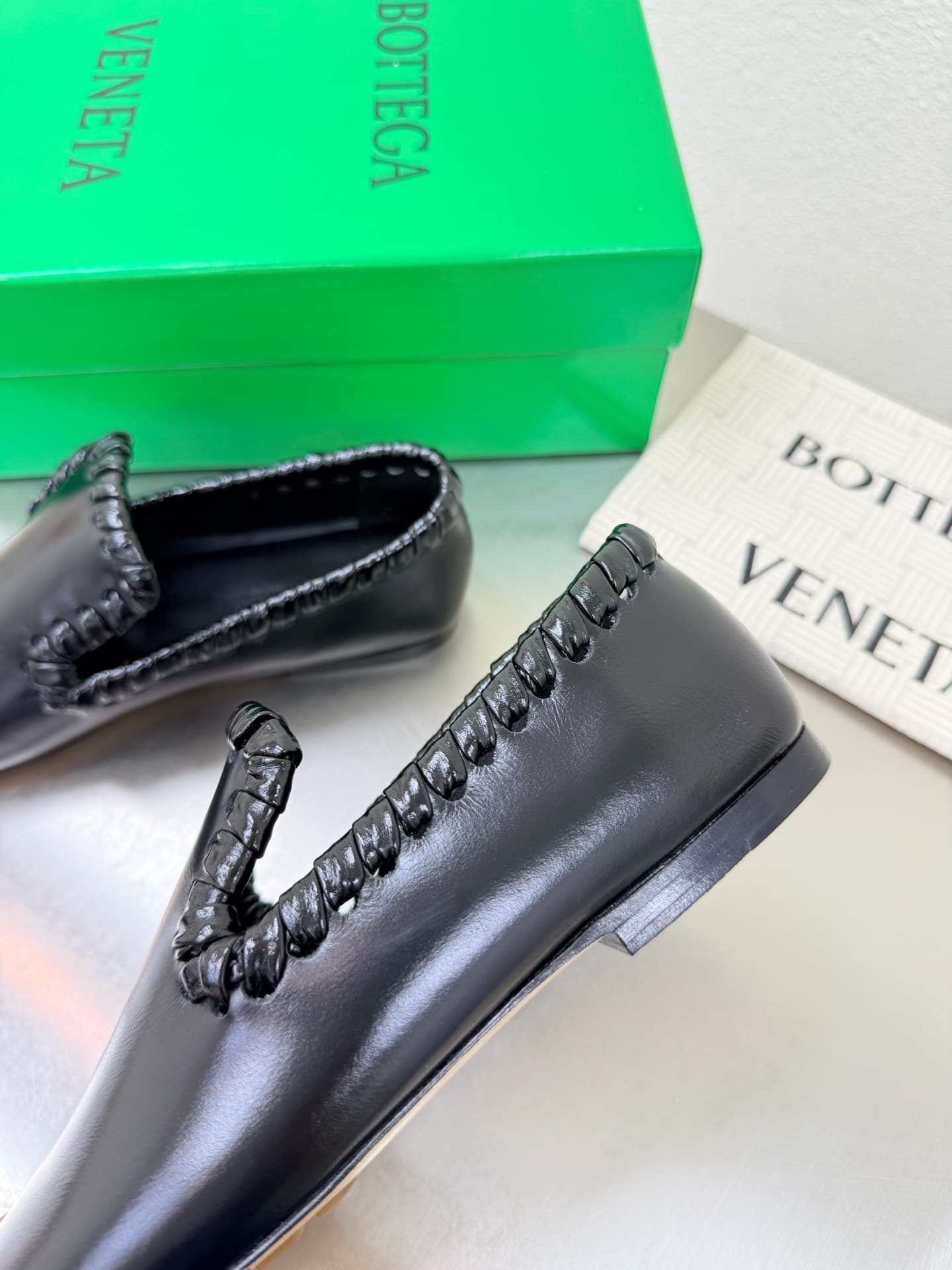 C233 Ms. BV’s Sabato flat shoes, with leather trim at the toe, high-quality craftsmanship — image 7