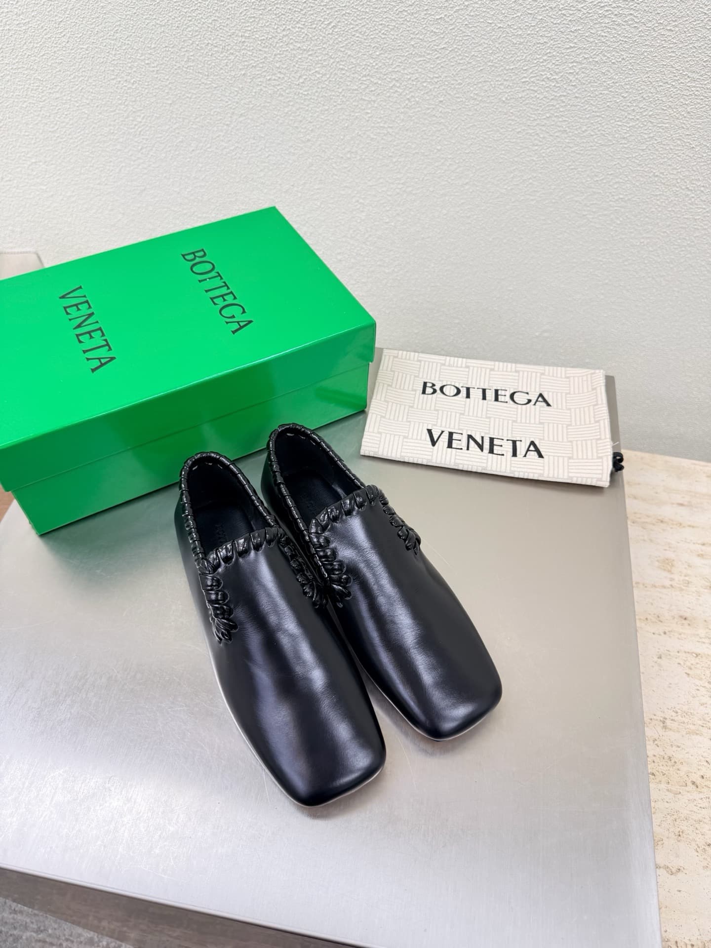 C233 Ms. BV’s Sabato flat shoes, with leather trim at the toe, high-quality craftsmanship — image 1