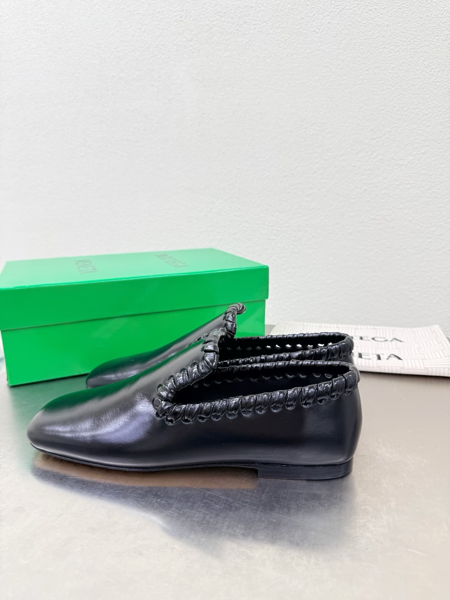 C233 Ms. BV’s Sabato flat shoes, with leather trim at the toe, high-quality craftsmanship — image 4