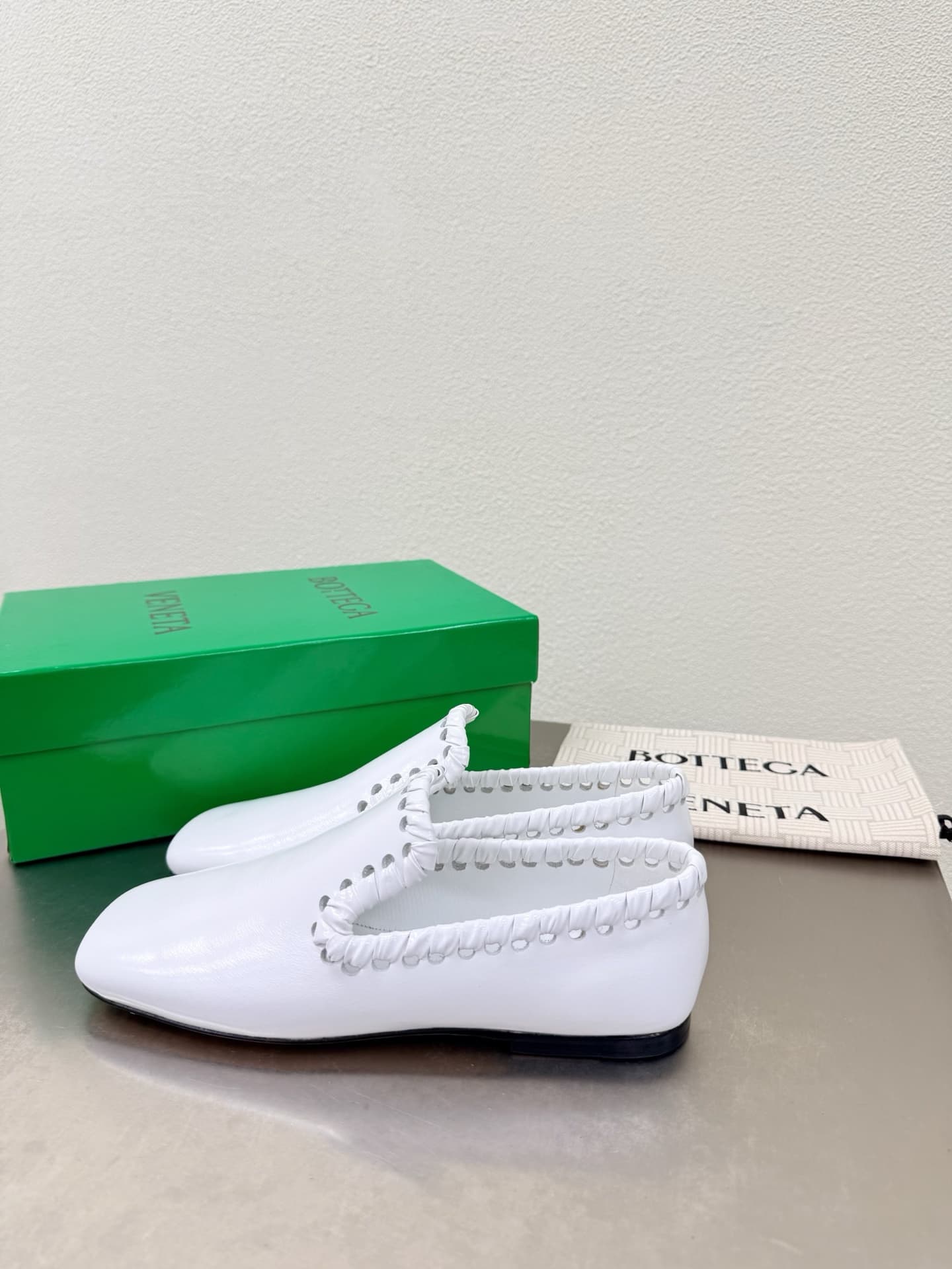 C231 Ms. BV’s Sabato平底 Leif shoes, with leather at the toe, high-quality craftsmanship — image 7