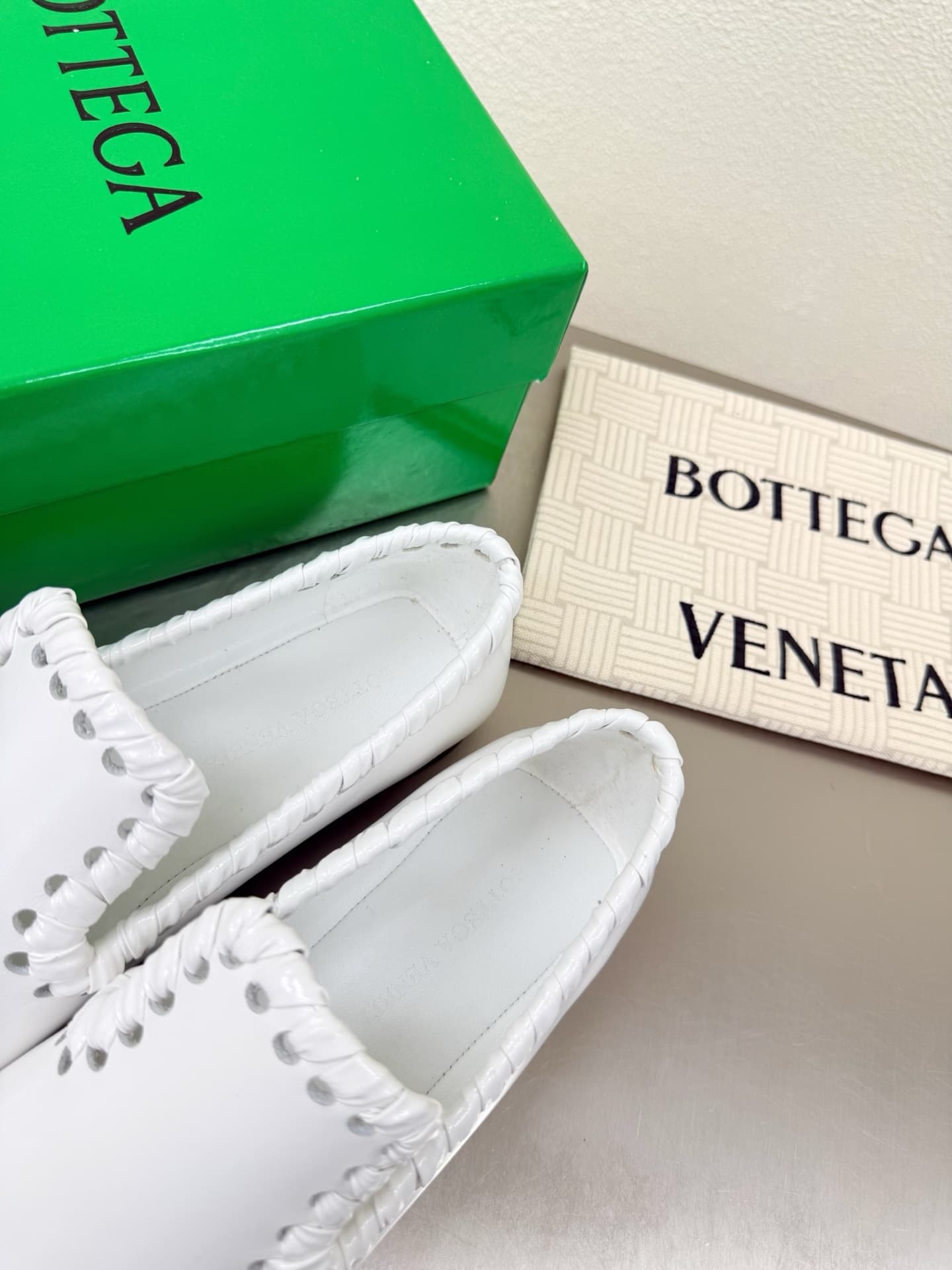 C231 Ms. BV’s Sabato平底 Leif shoes, with leather at the toe, high-quality craftsmanship — image 6
