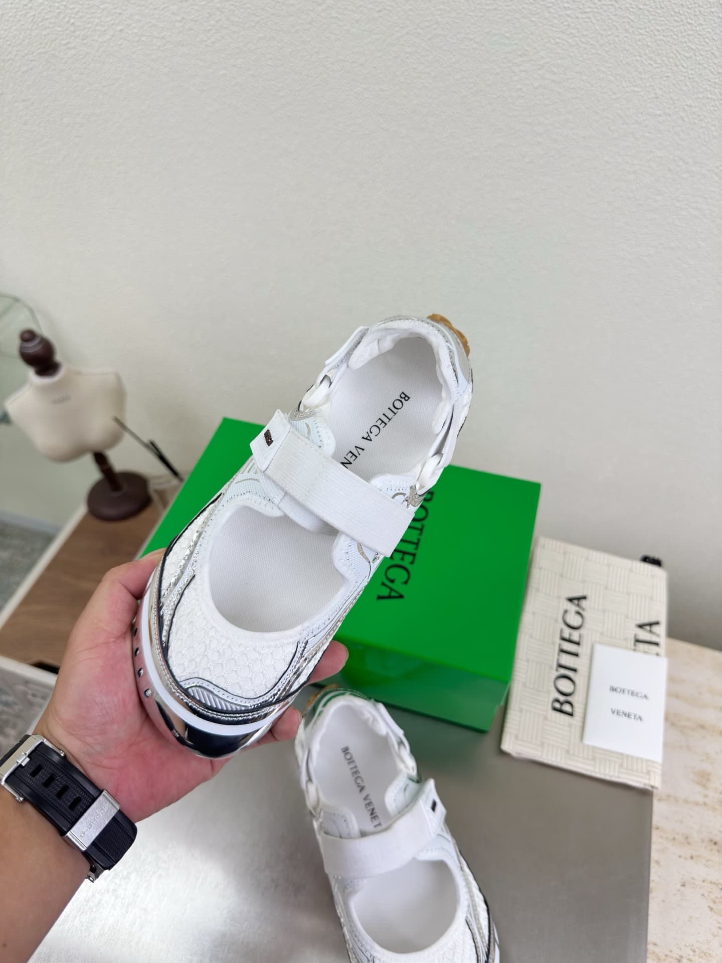 C173 Men’s and women’s Mary Jane BV Orbit Flash sneakers — image 5