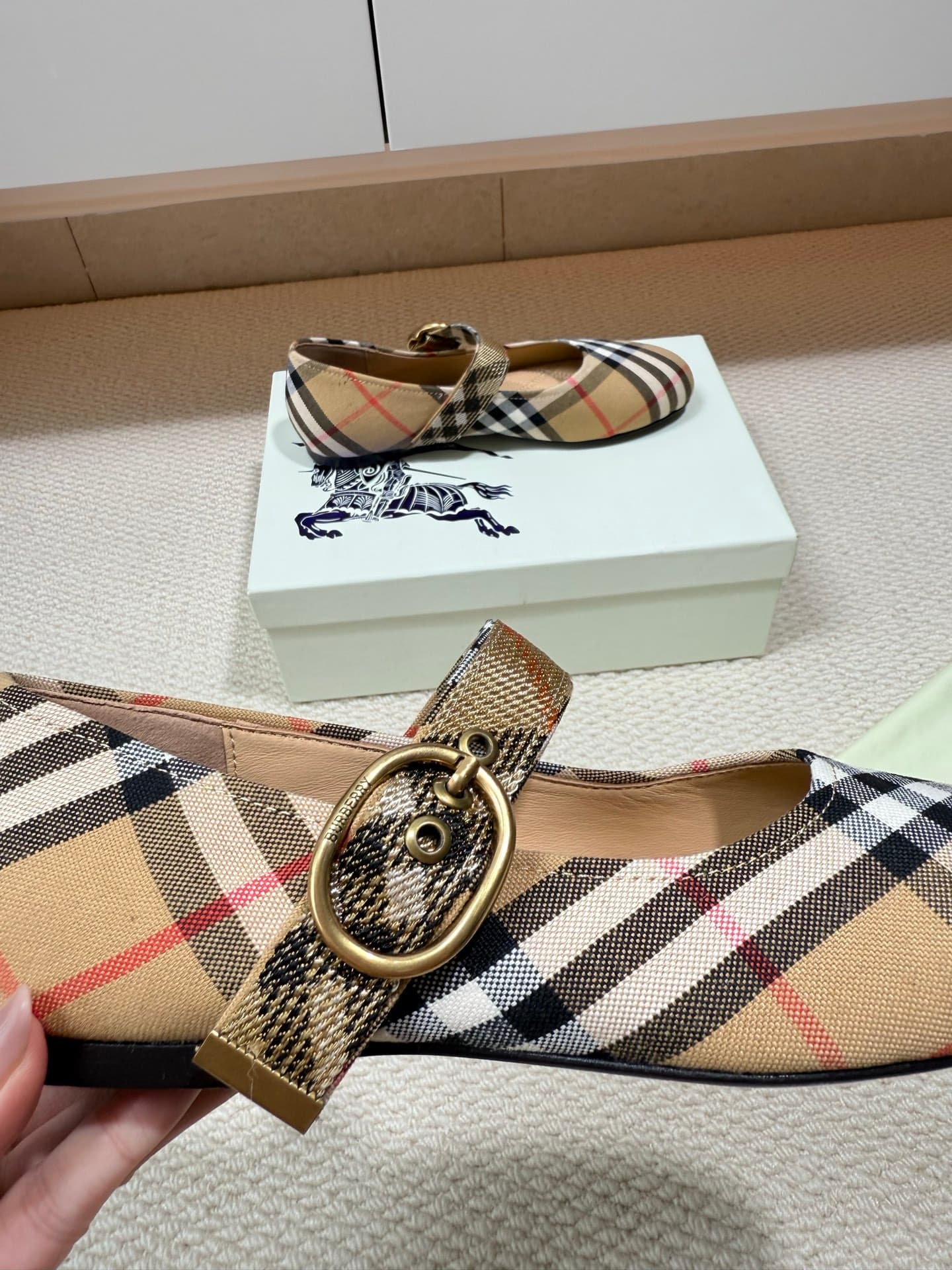 D3194 BURBERRY Brocade Belt Ballet Shoes — image 7