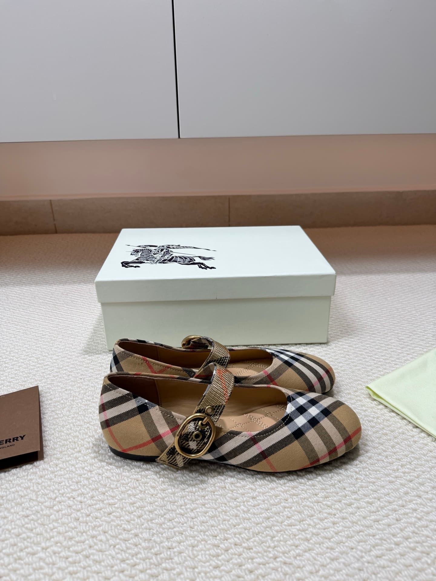 D3194 BURBERRY Brocade Belt Ballet Shoes — image 2