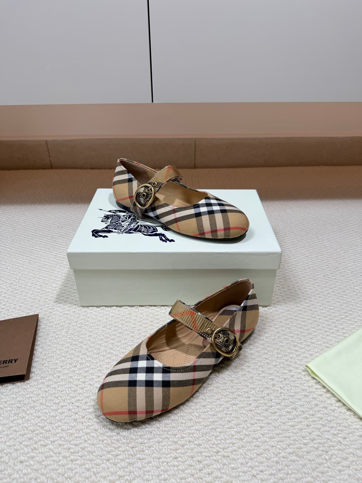 D3194 BURBERRY Brocade Belt Ballet Shoes — image 4