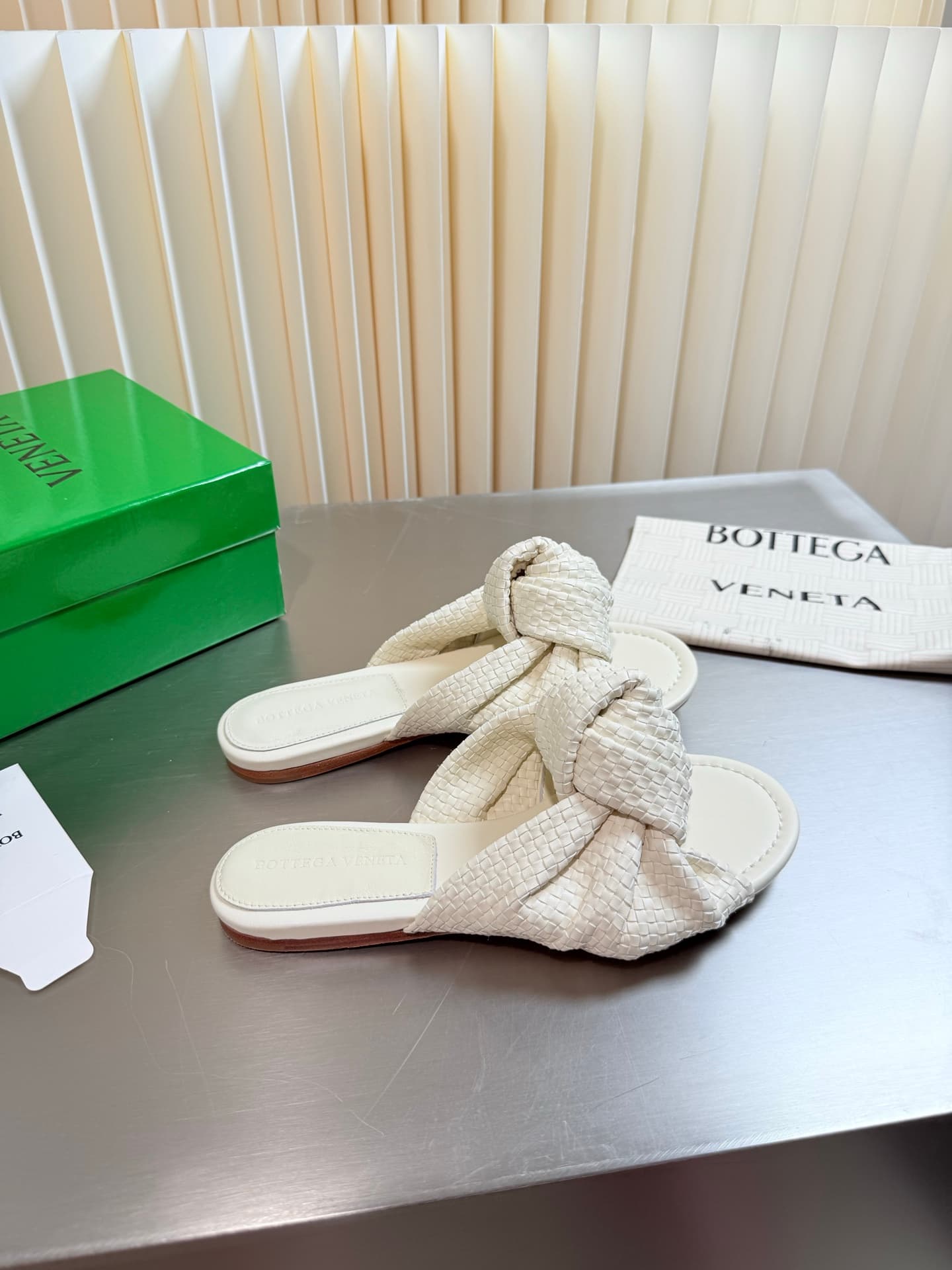 D13705 Hand-woven BV Cherry Flat Mule – Comfortable and versatile; ideal for slippers — image 2