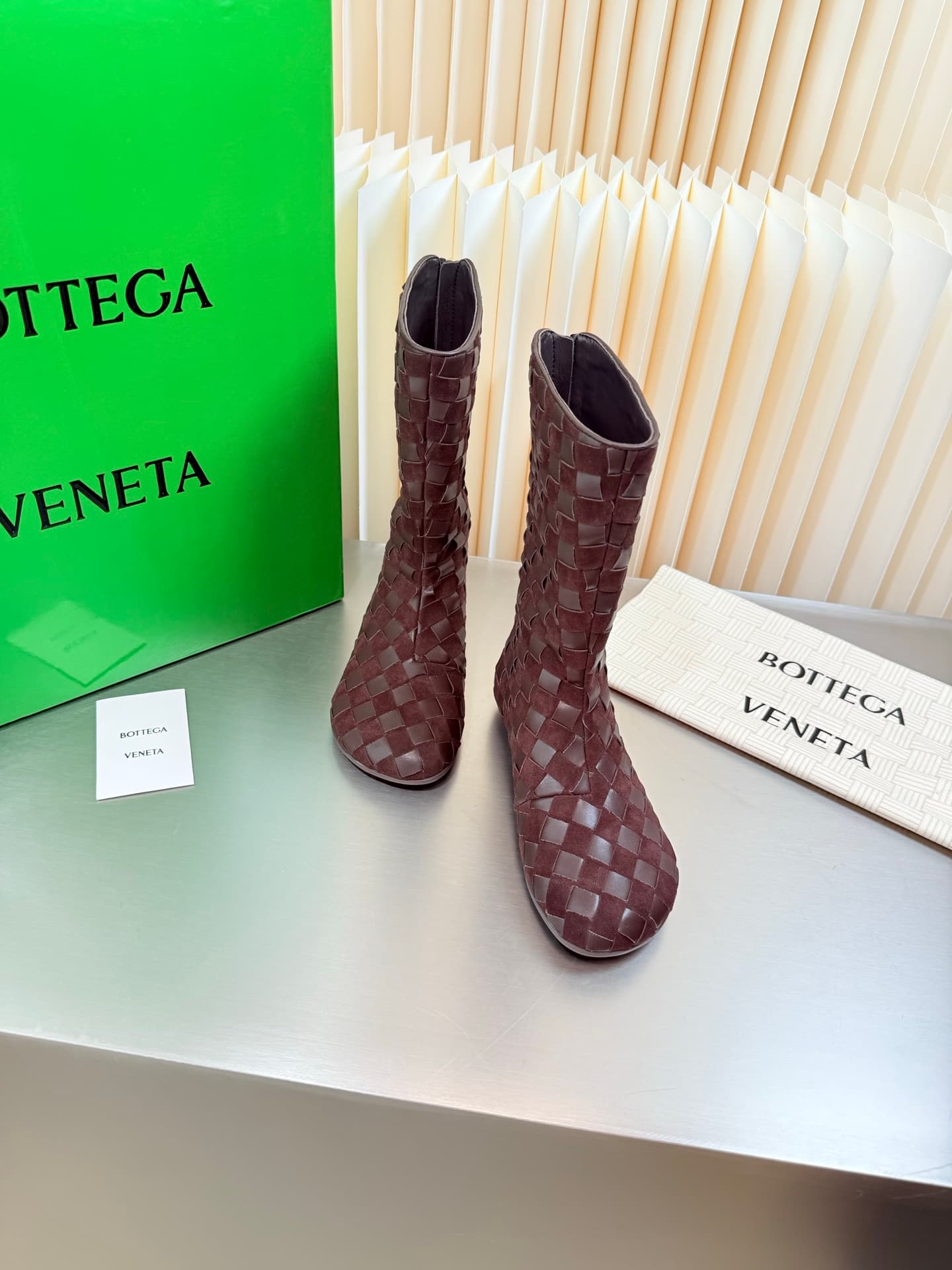 D13720 Hand-woven BV Atomic flat-top, round-toe, short boots — image 3