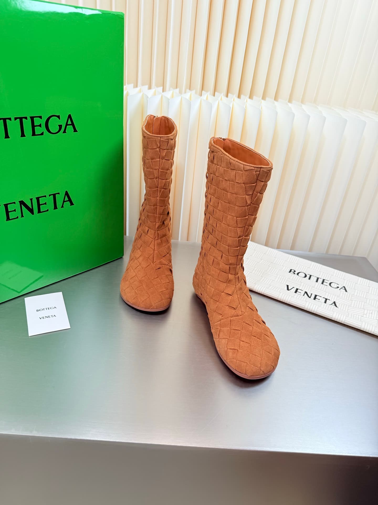 D13719 Hand-woven BV Atomic flat-bottomed round-toe short boots — image 3