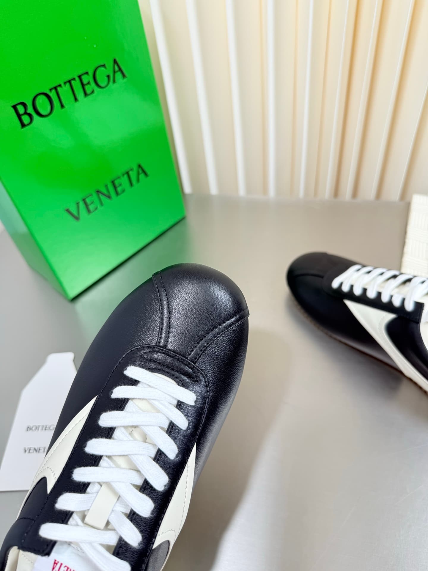 D13730 BV men’s and women’s shot sneakers — image 6