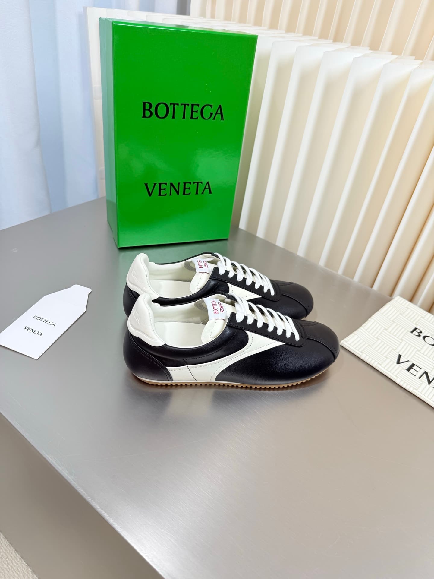 D13730 BV men’s and women’s shot sneakers — image 2