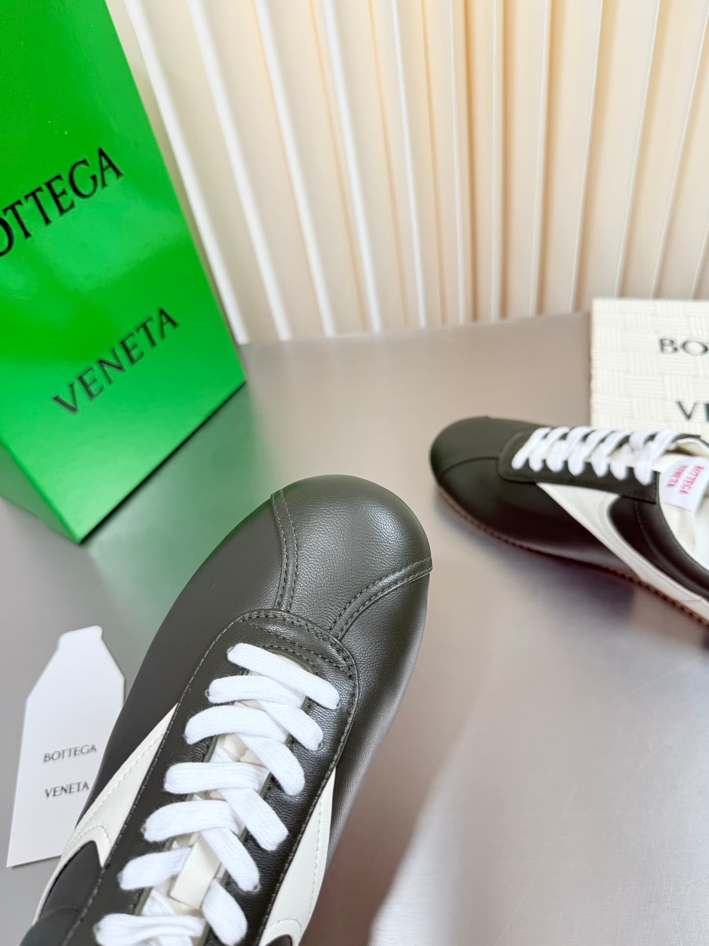 D13728 BV men’s and women’s shot sports shoes — image 6