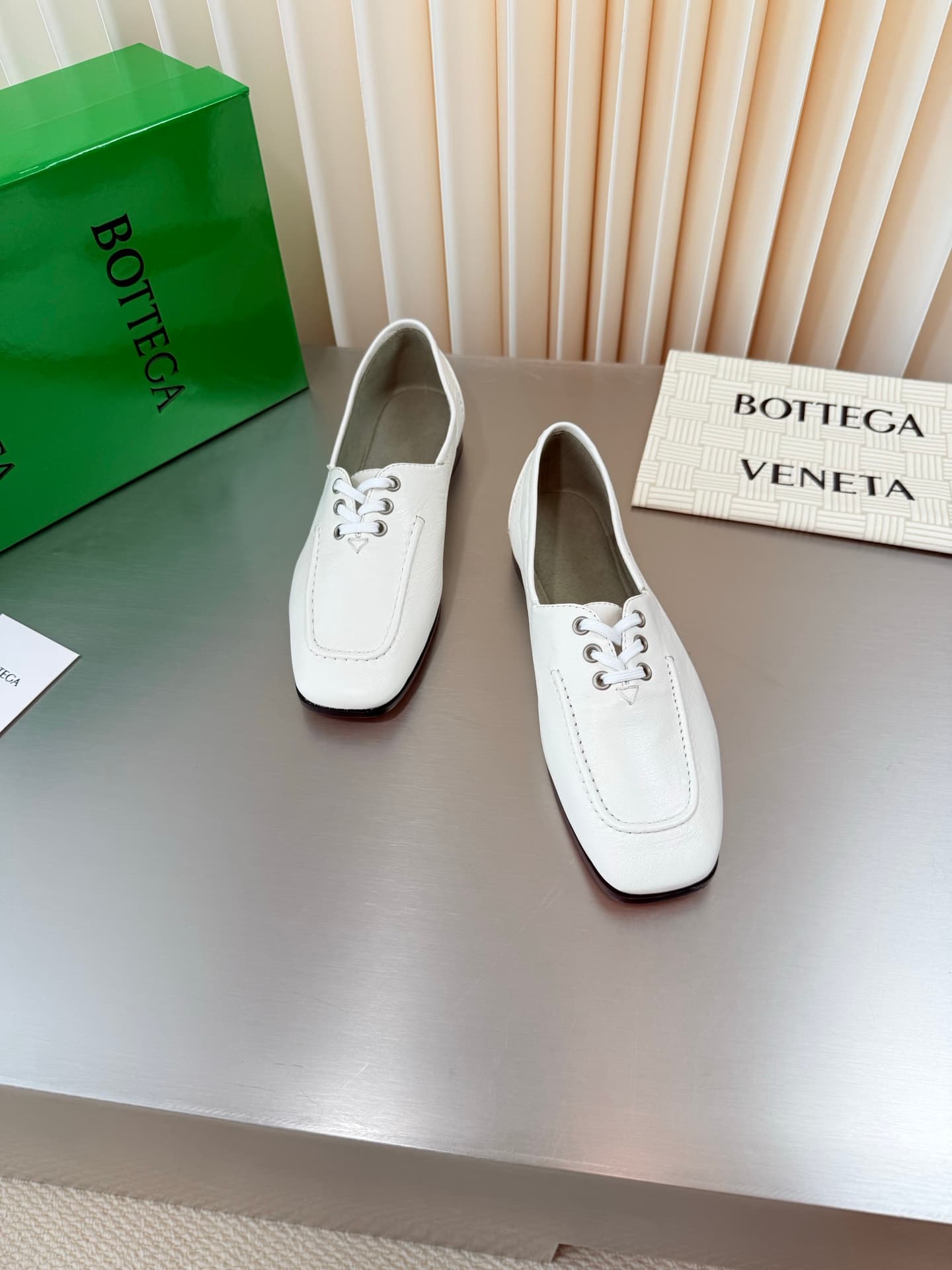 D13734 BV quality cowhide flat-toe LeFevre shoes — image 3